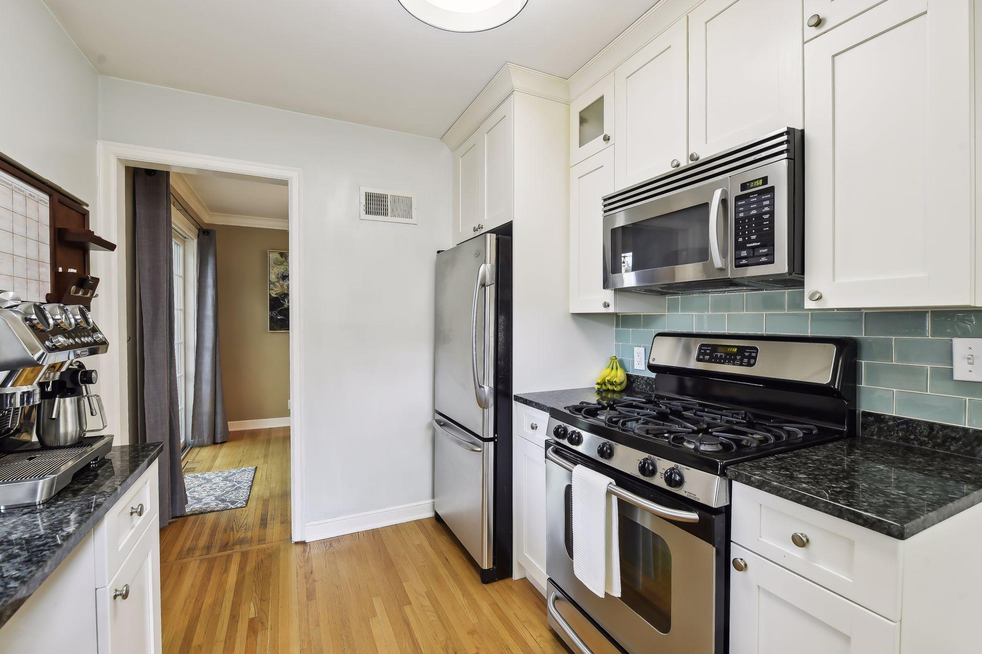 3604 Glenhurst Avenue