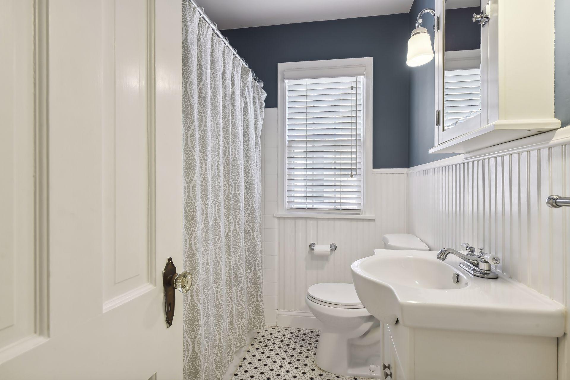 3604 Glenhurst Avenue