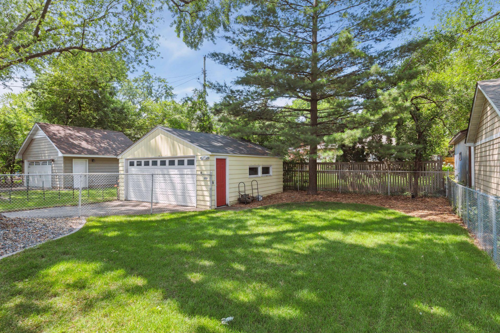 3604 Glenhurst Avenue