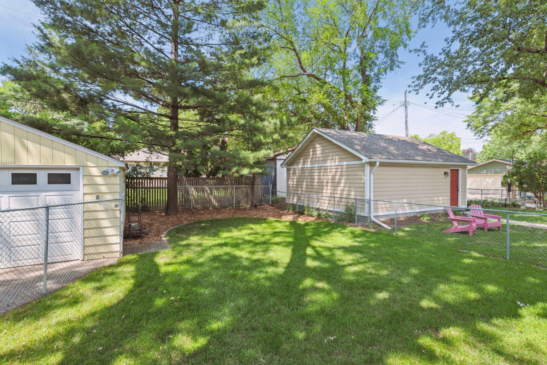 3604 Glenhurst Avenue