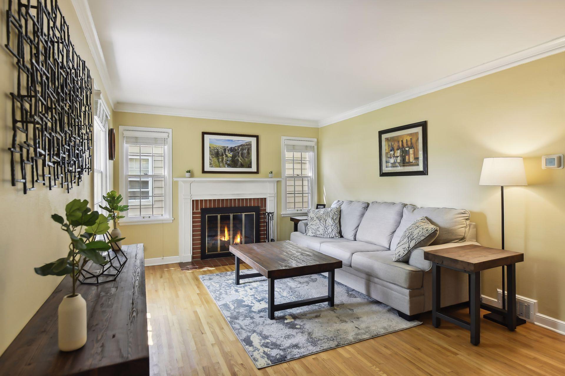 3604 Glenhurst Avenue