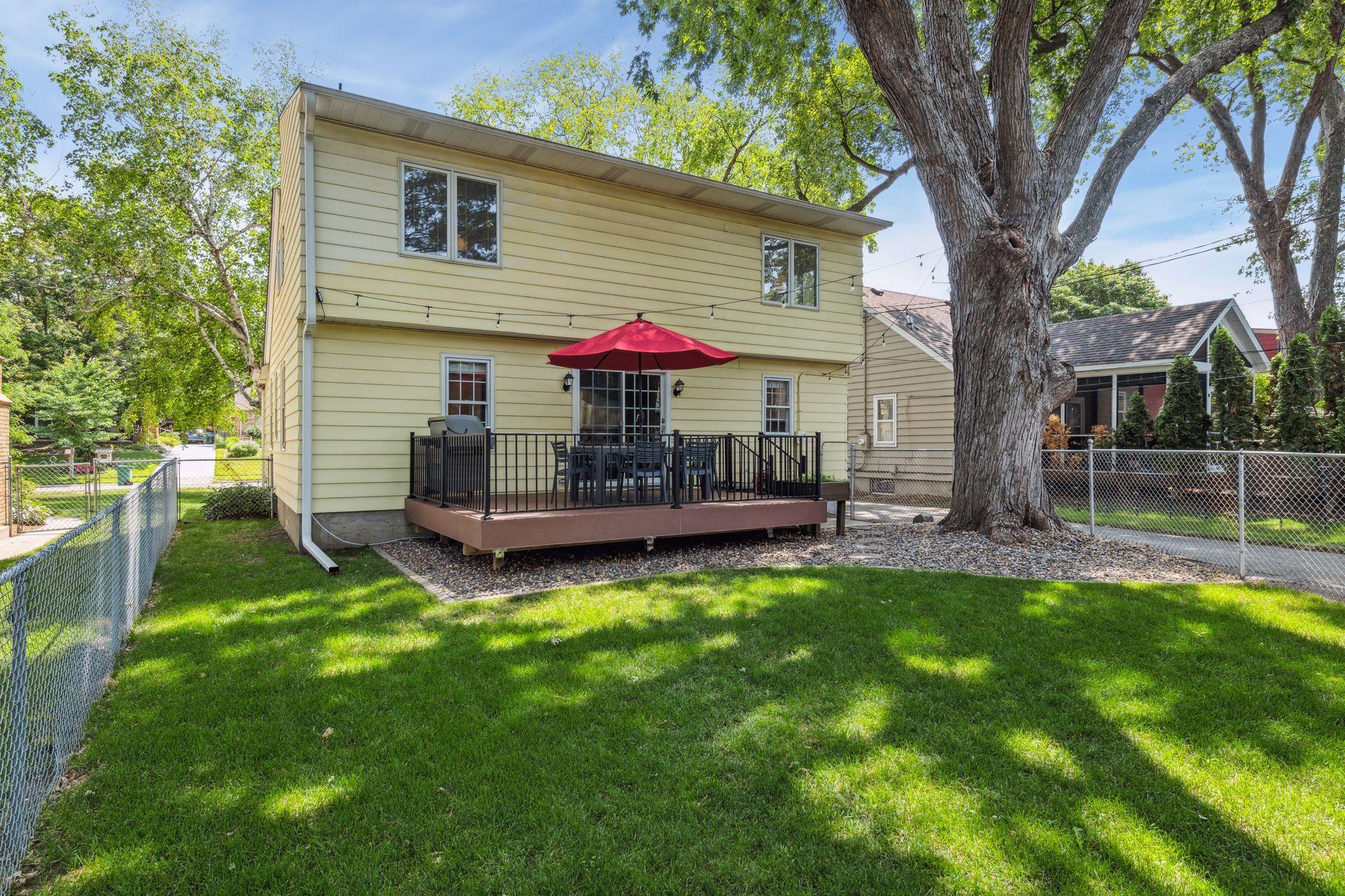 3604 Glenhurst Avenue