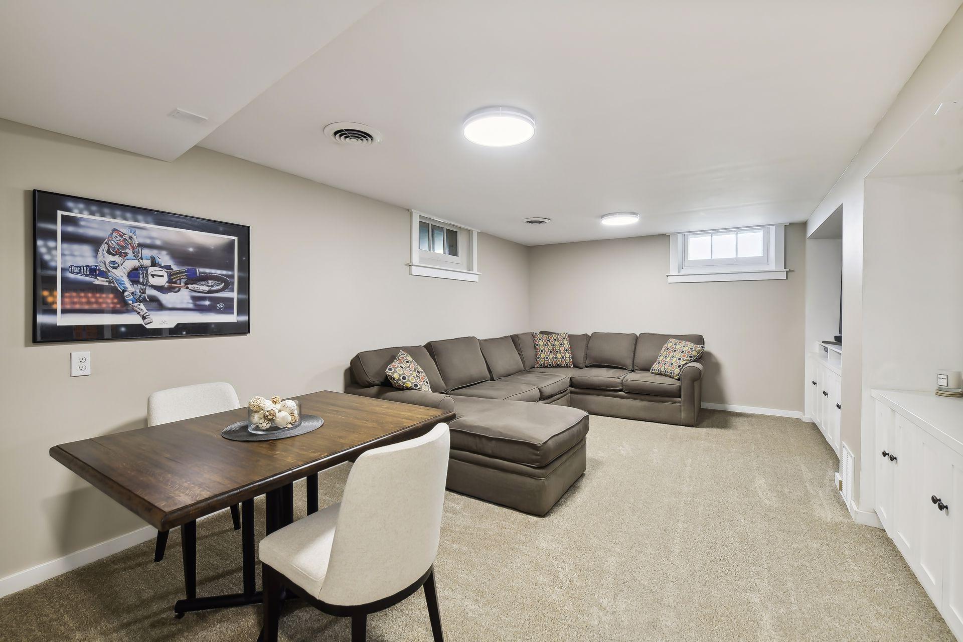 3604 Glenhurst Avenue