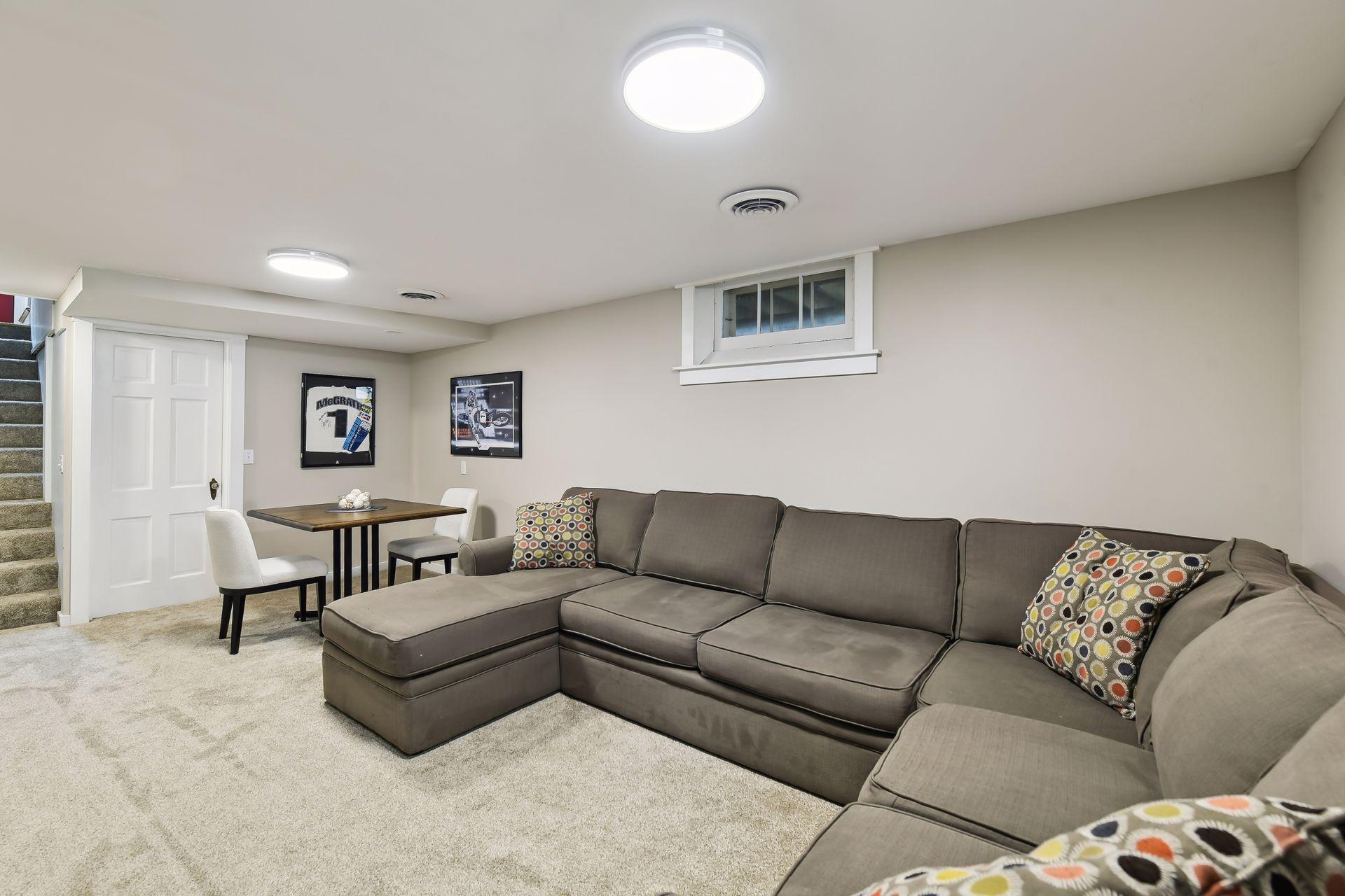 3604 Glenhurst Avenue