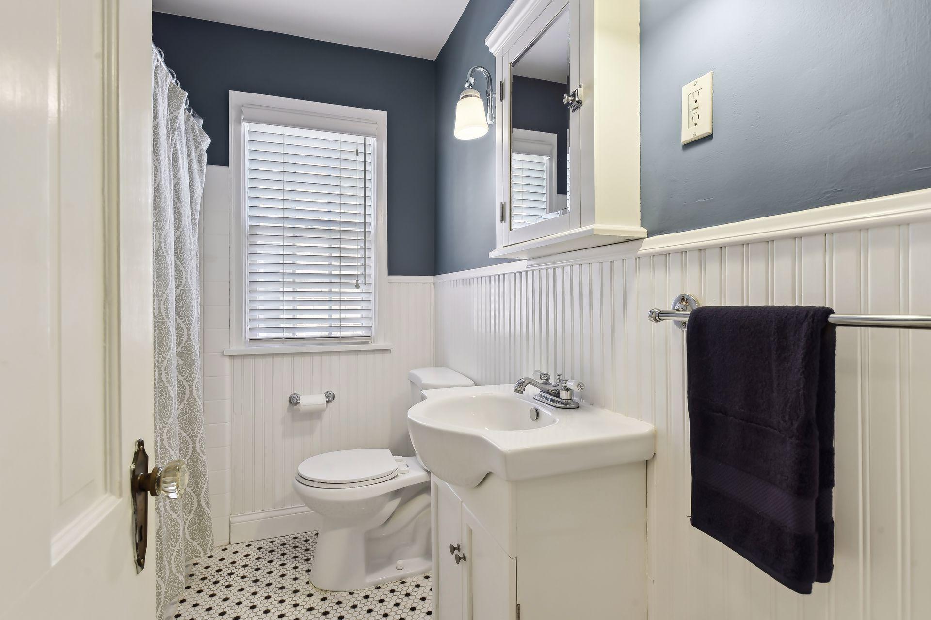 3604 Glenhurst Avenue