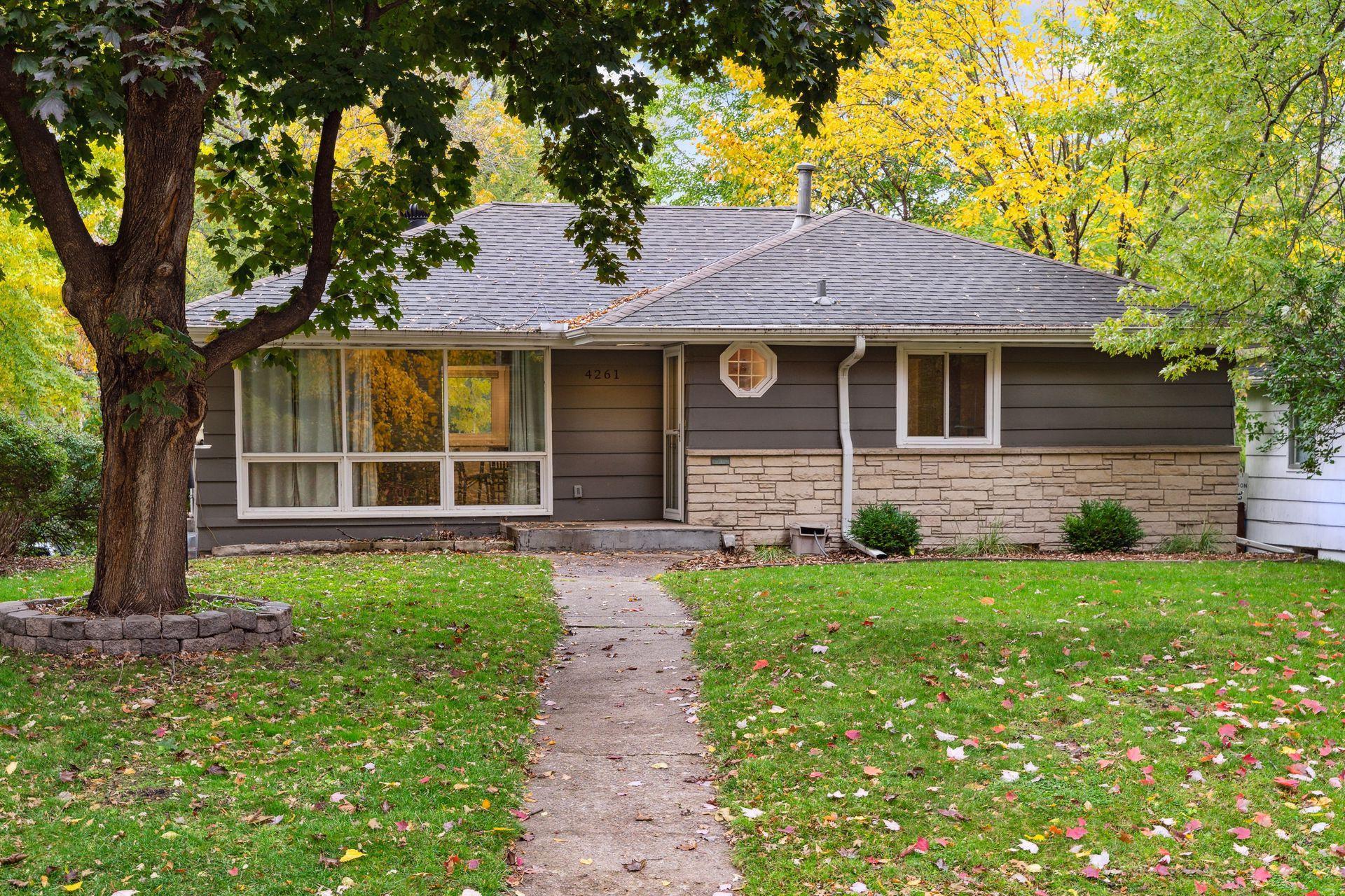 4261 France Avenue N