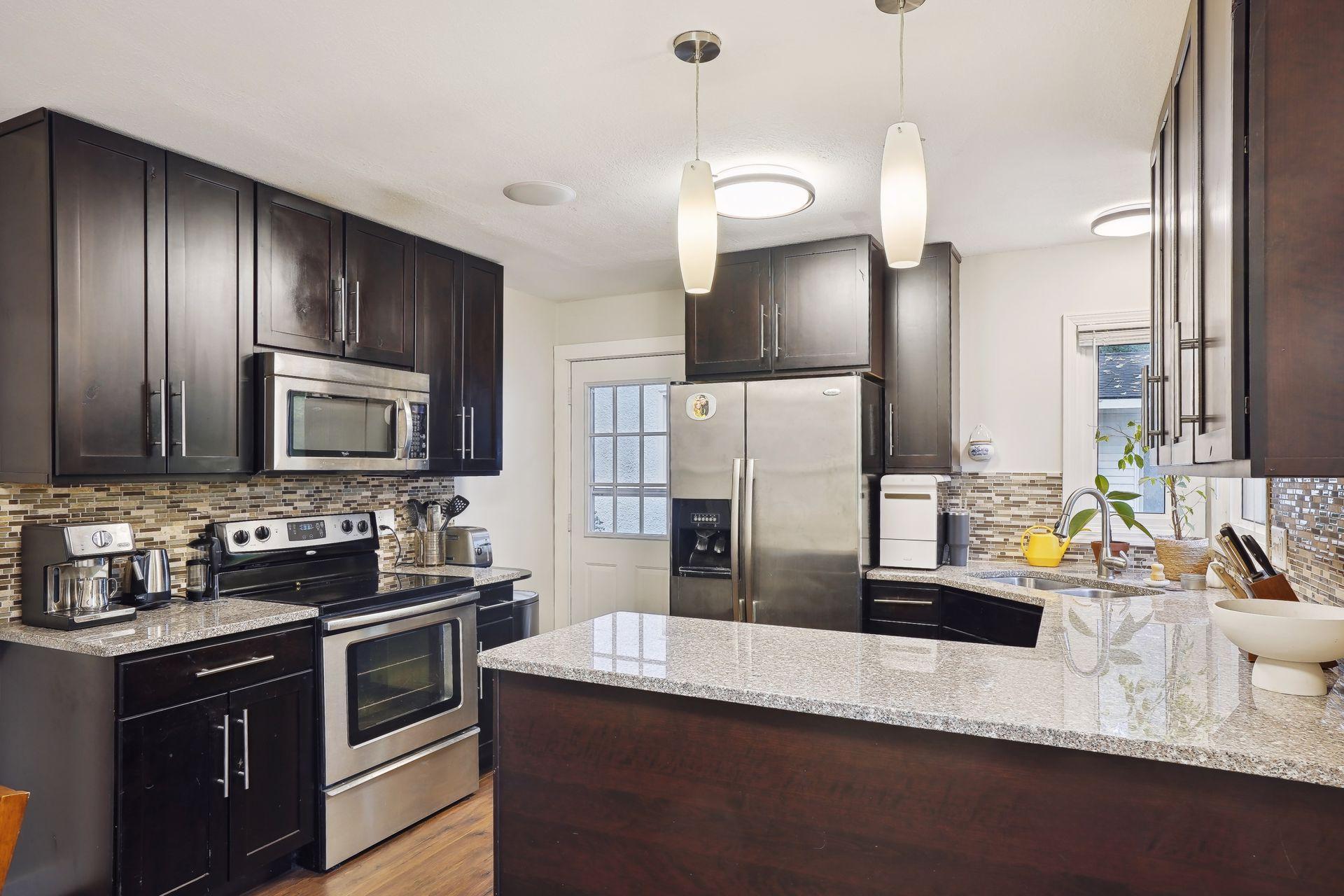 4261 France Avenue N