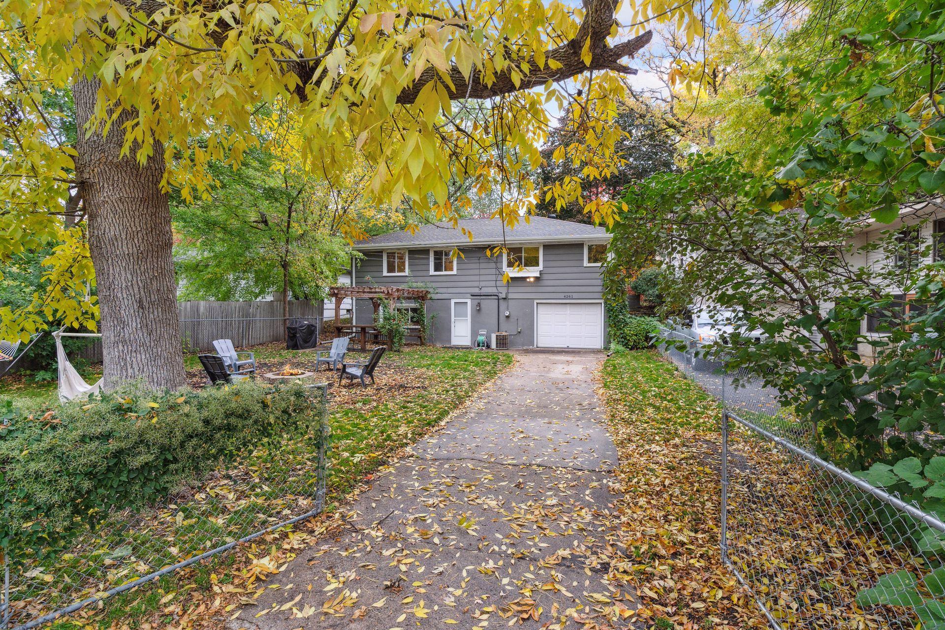 4261 France Avenue N