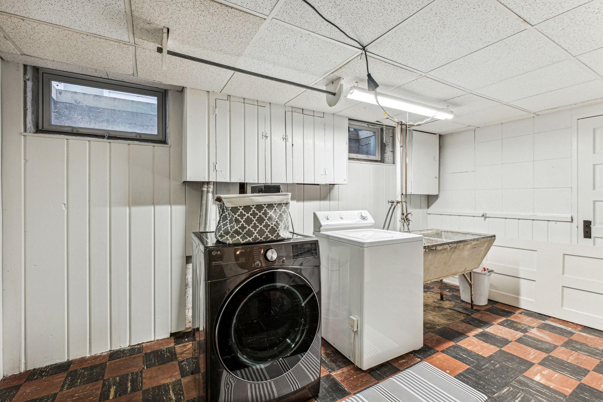 5735 Colfax Avenue S