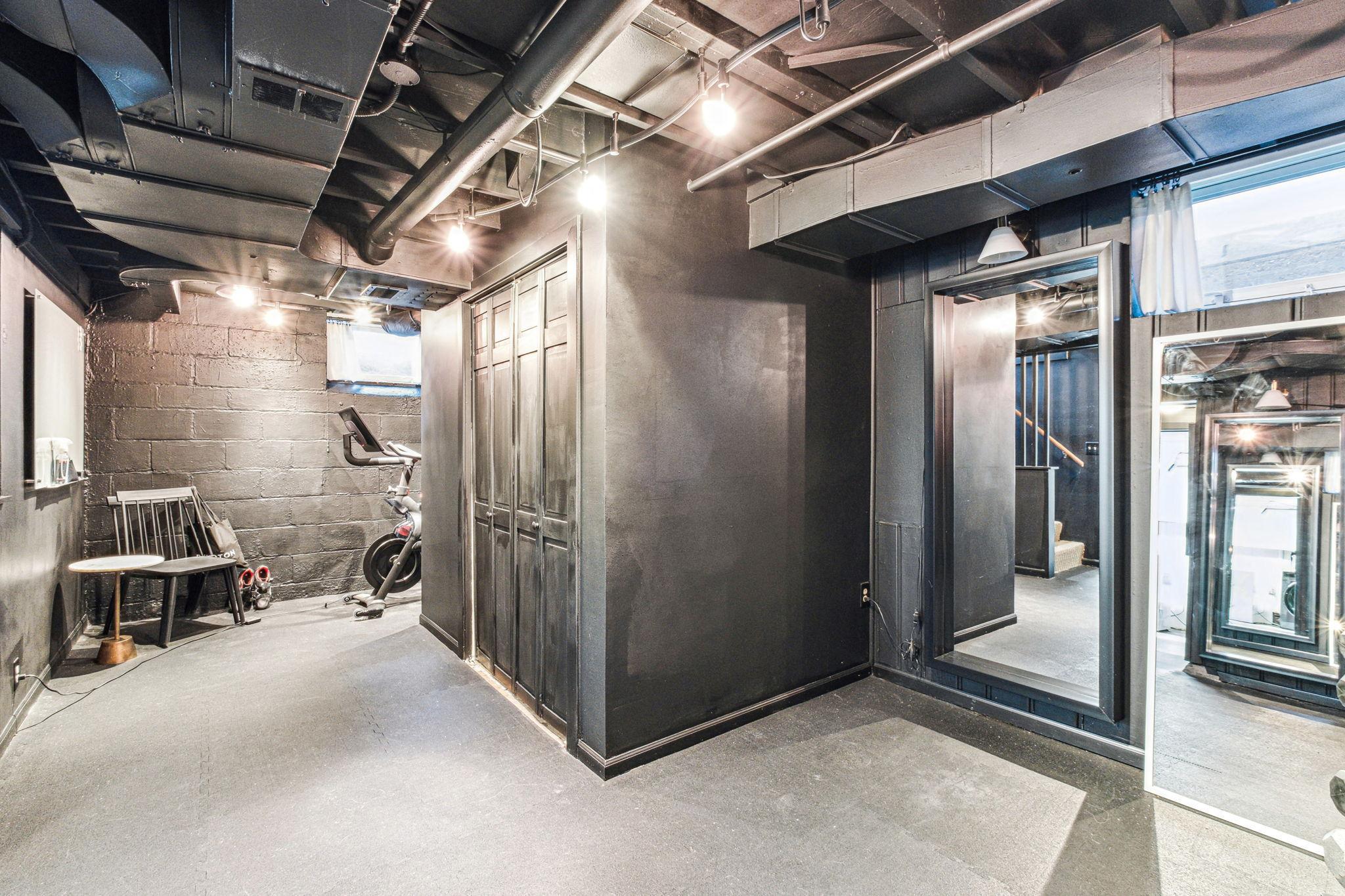 5735 Colfax Avenue S