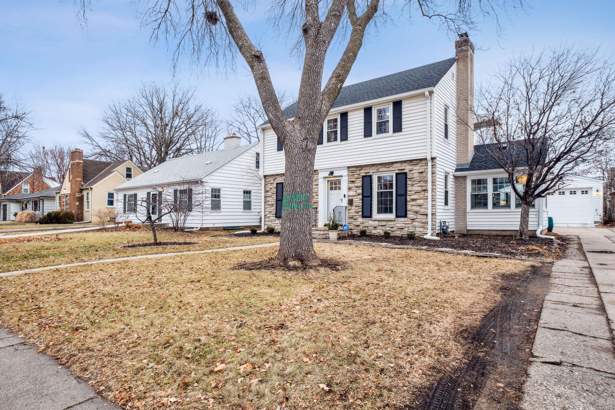 5735 Colfax Avenue S