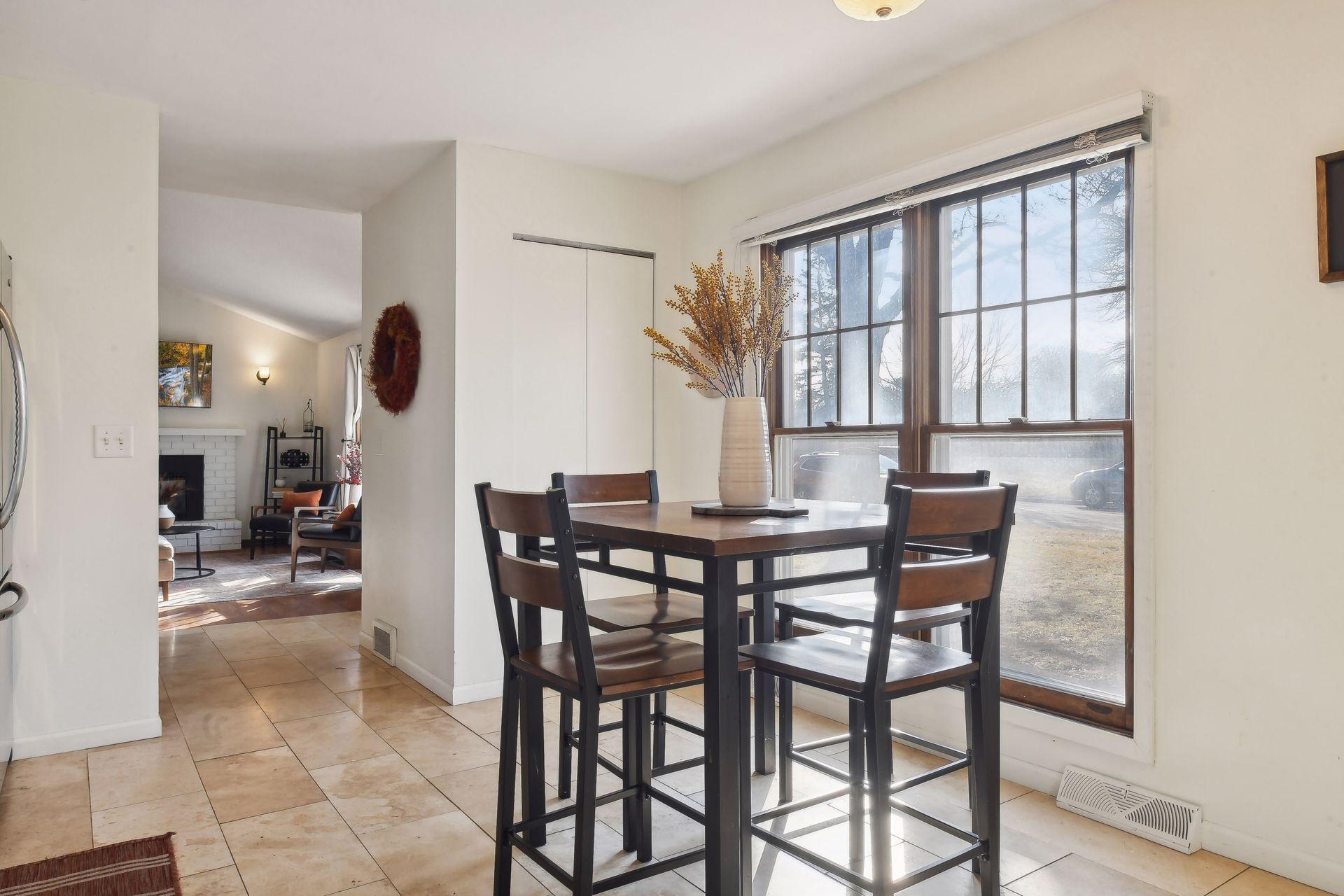 3325 Hillsboro Avenue S