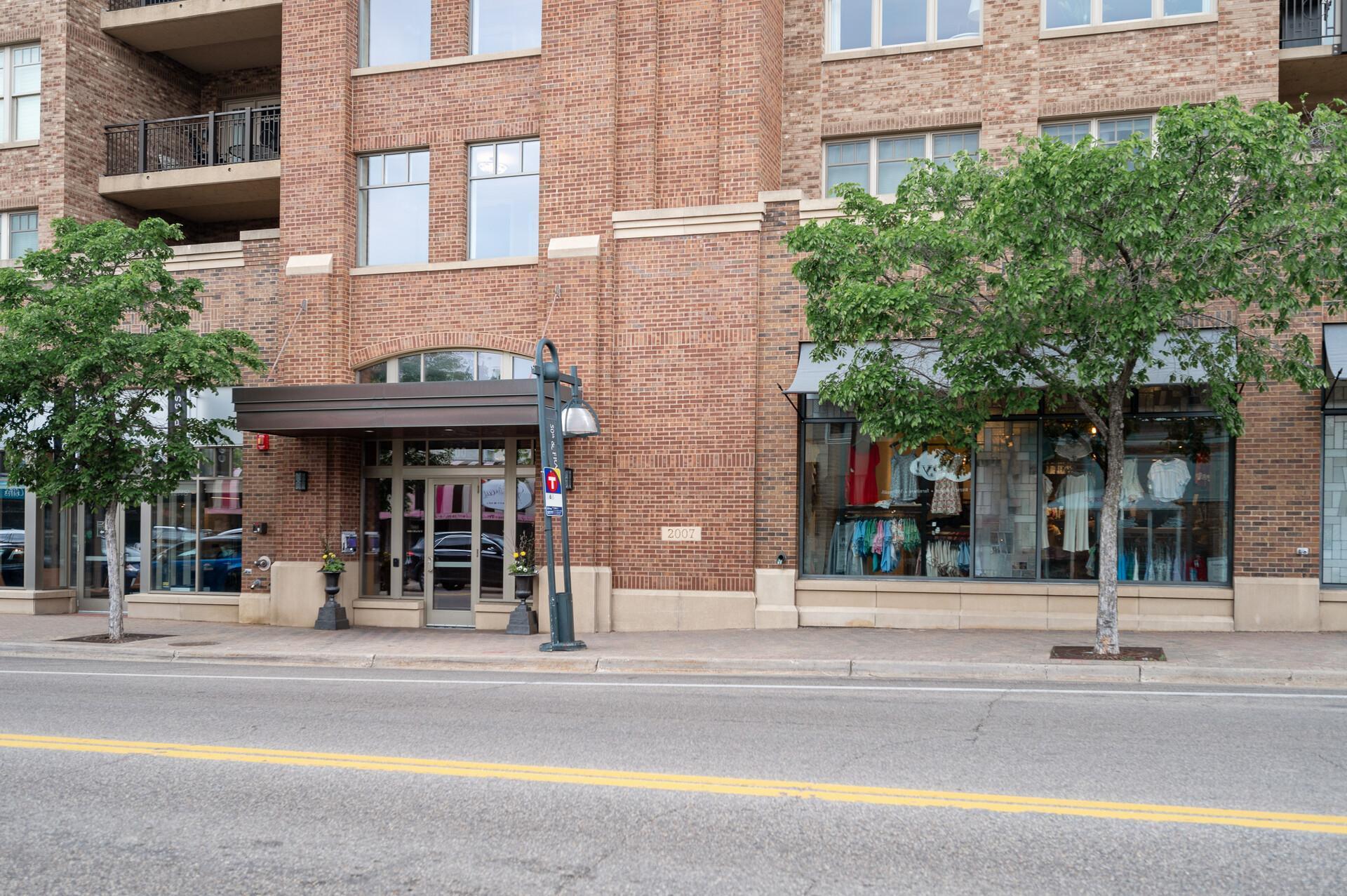 5000 France Avenue S Unit: 27