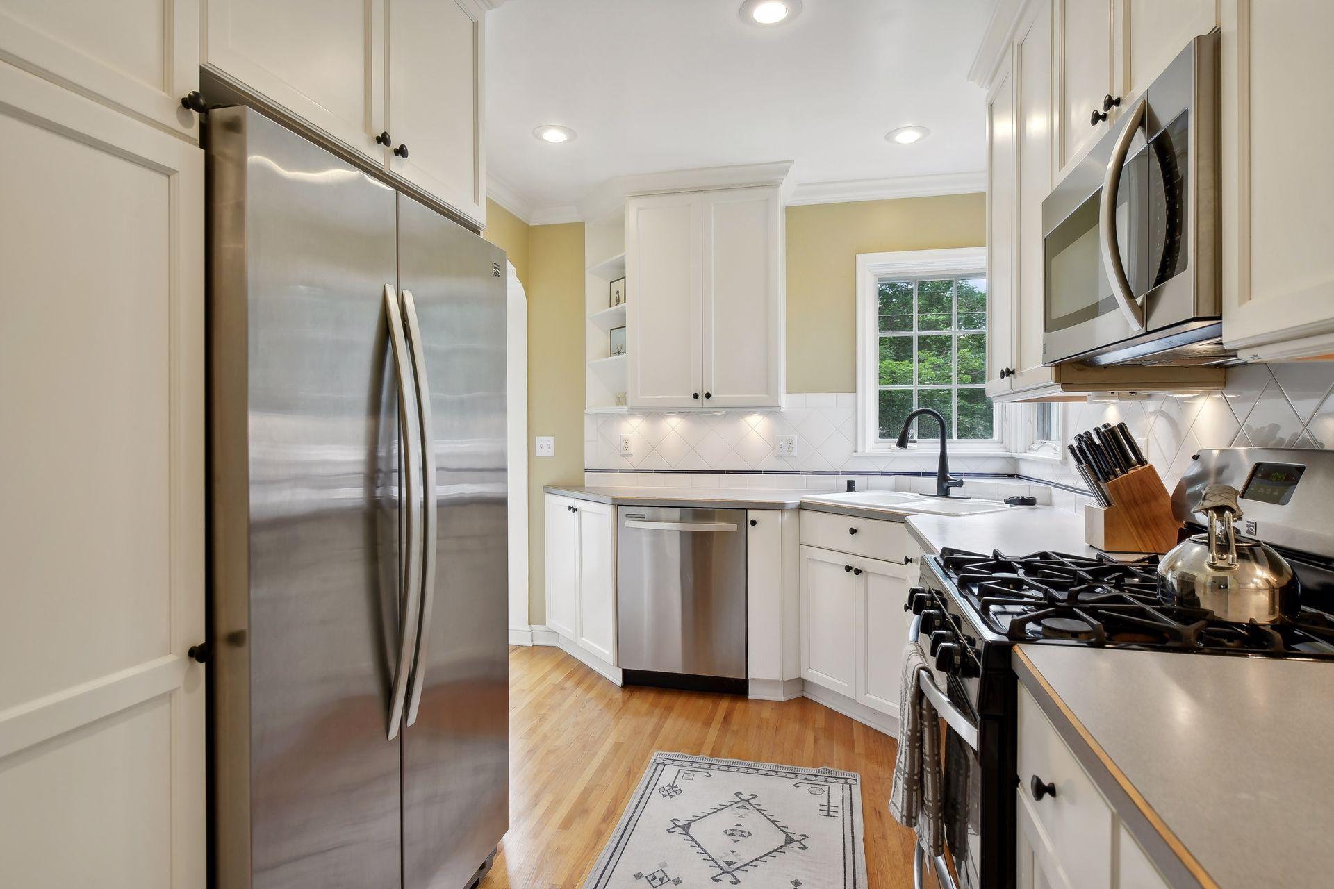 2915 Yosemite Avenue S