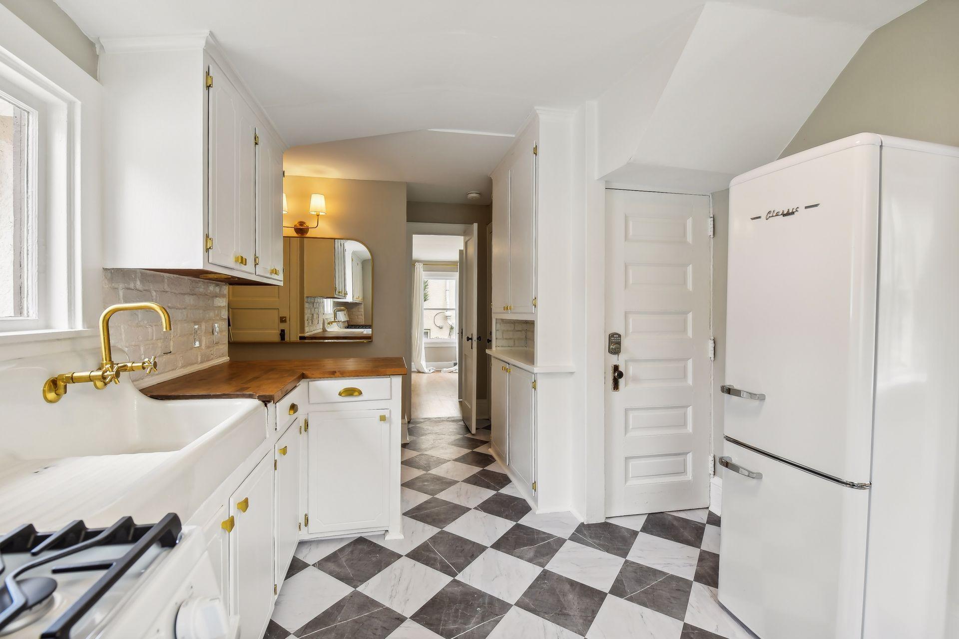 4508 Vincent Avenue S