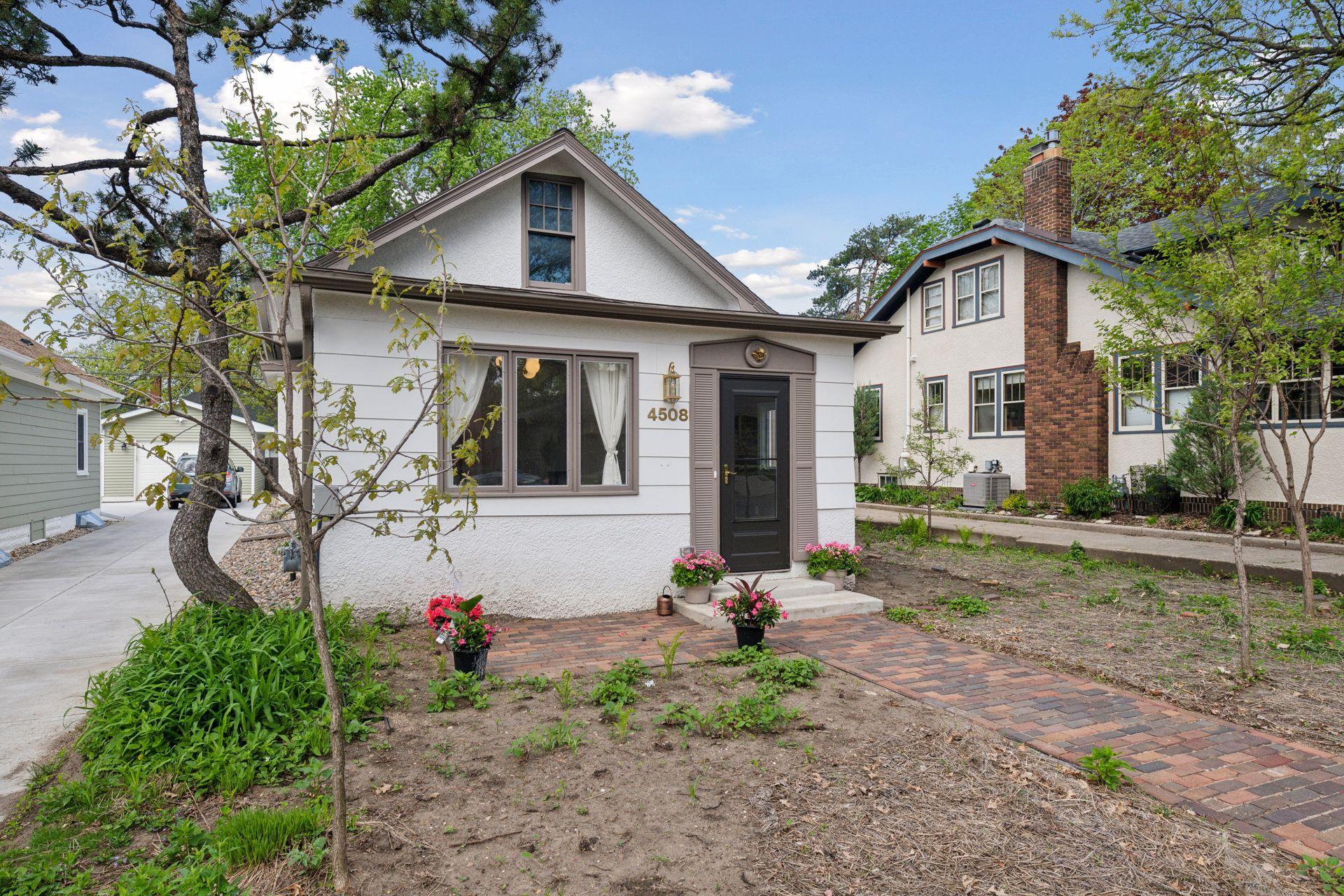 4508 Vincent Avenue S