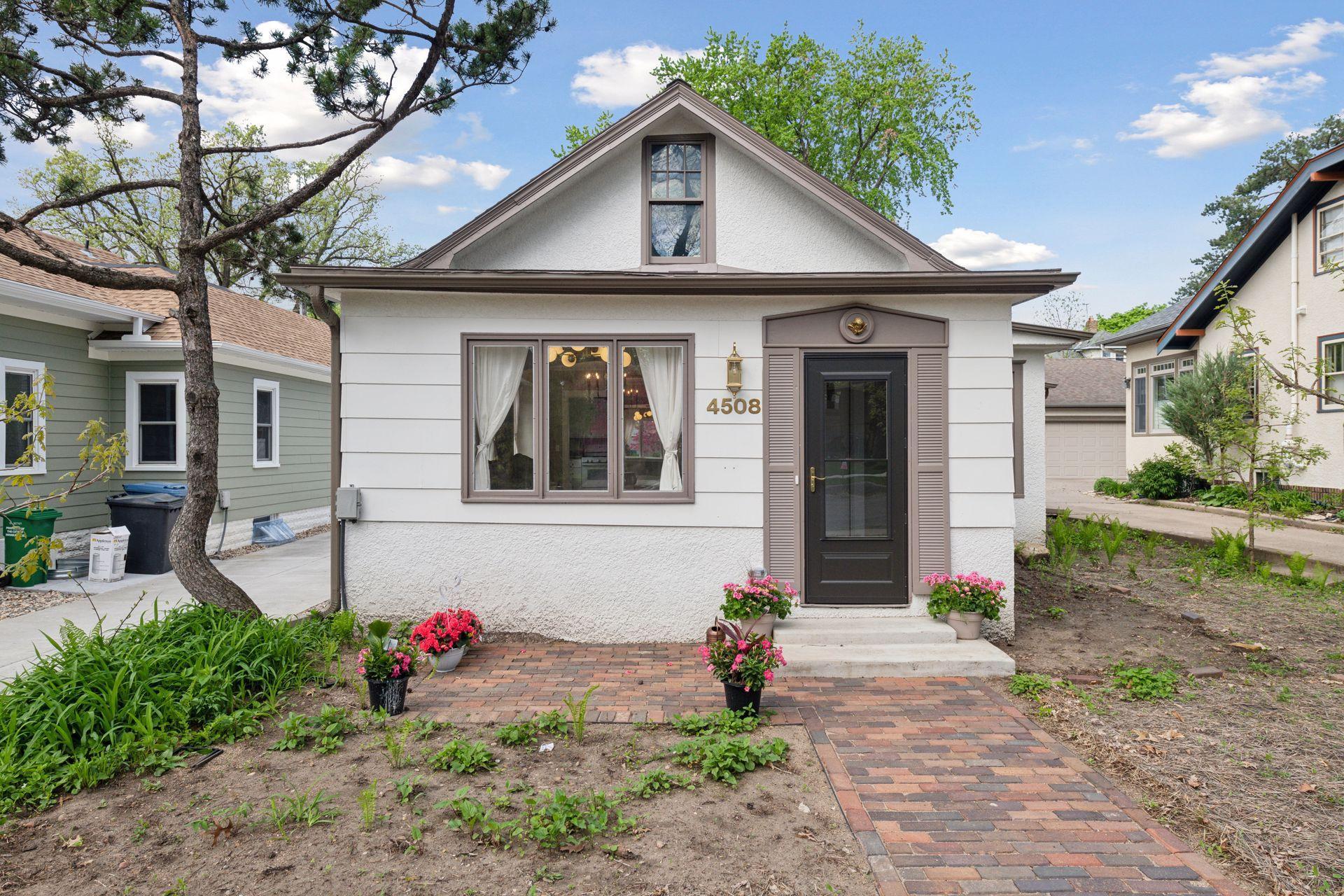 4508 Vincent Avenue S