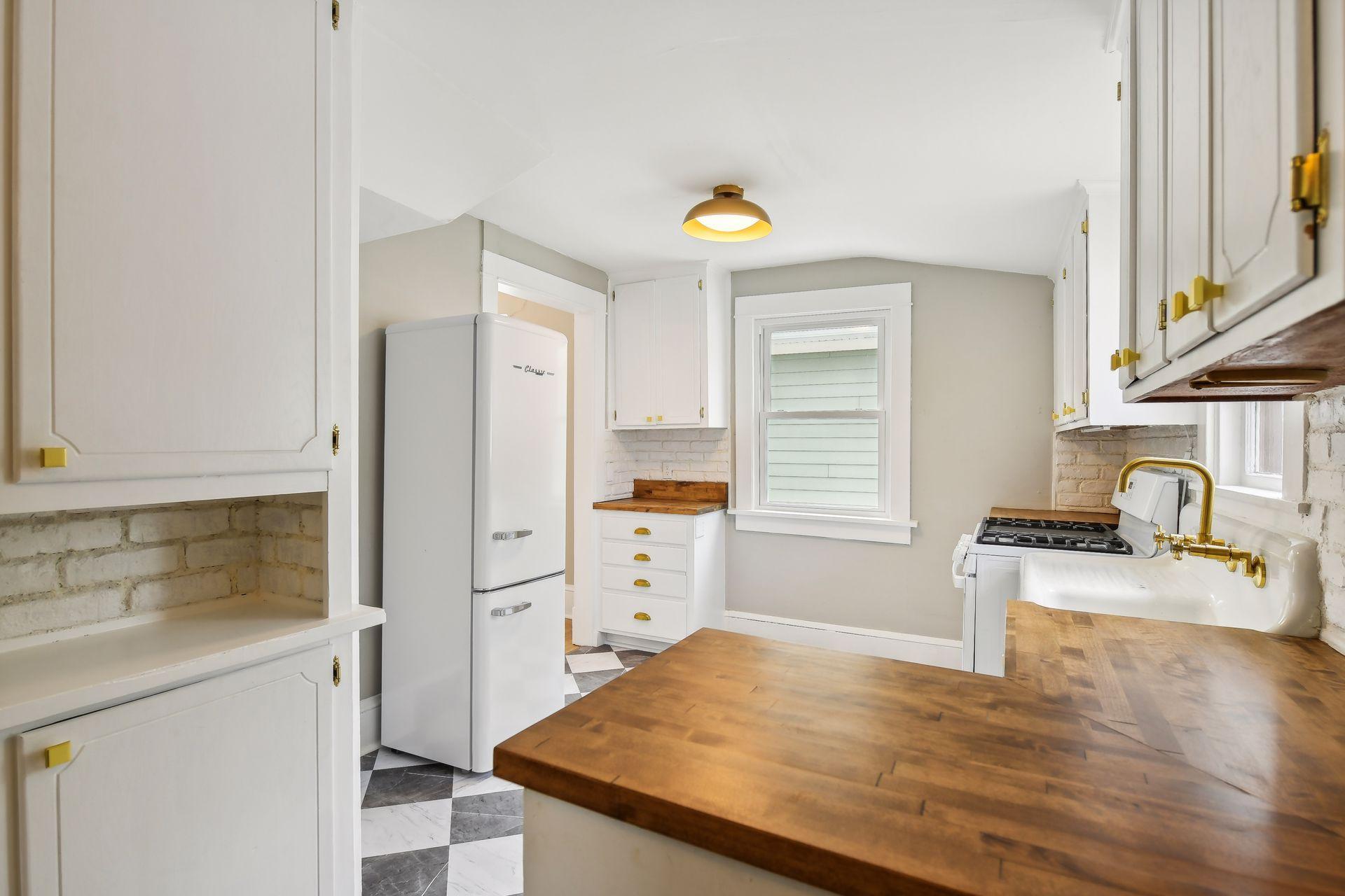 4508 Vincent Avenue S