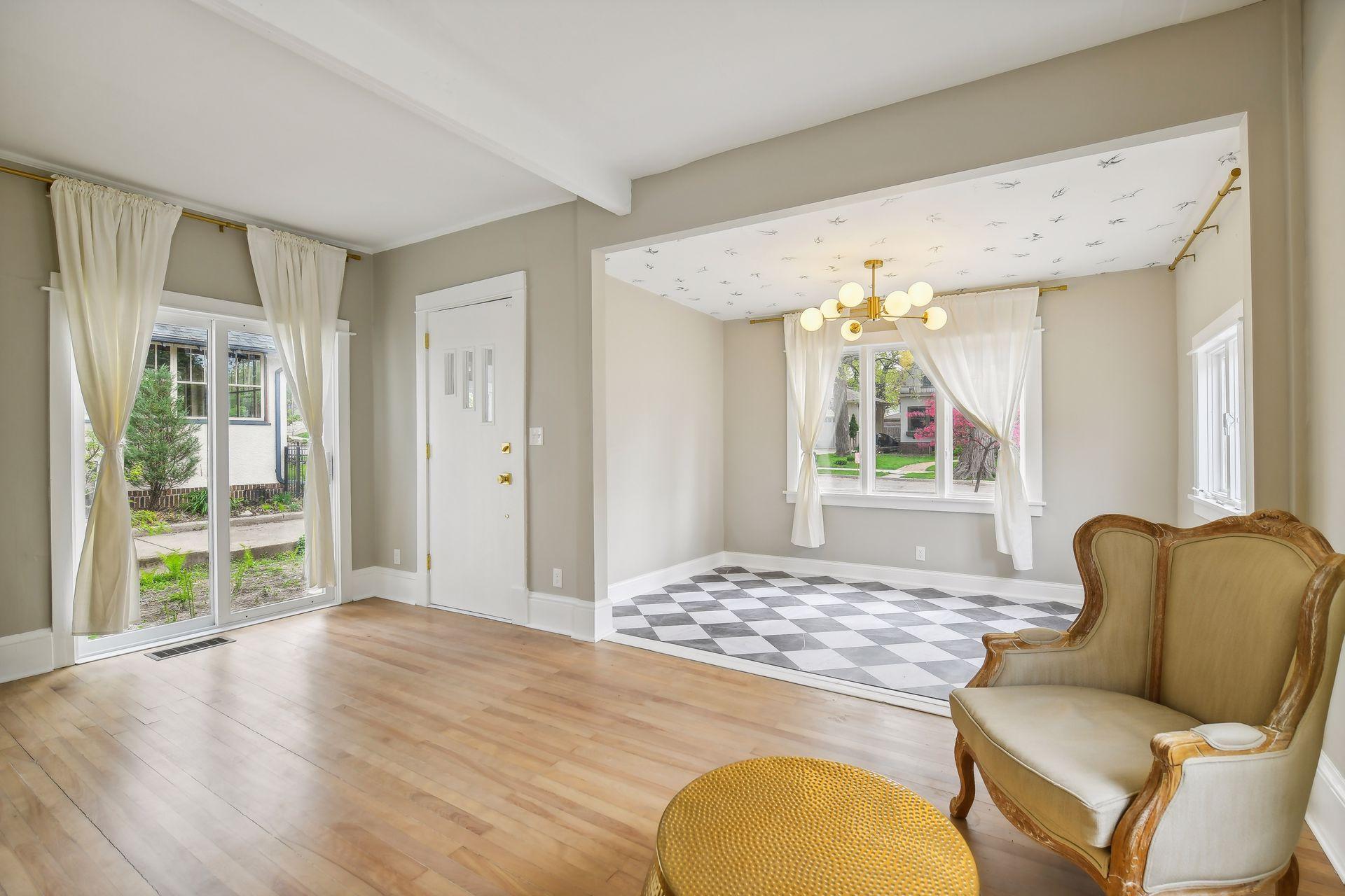 4508 Vincent Avenue S