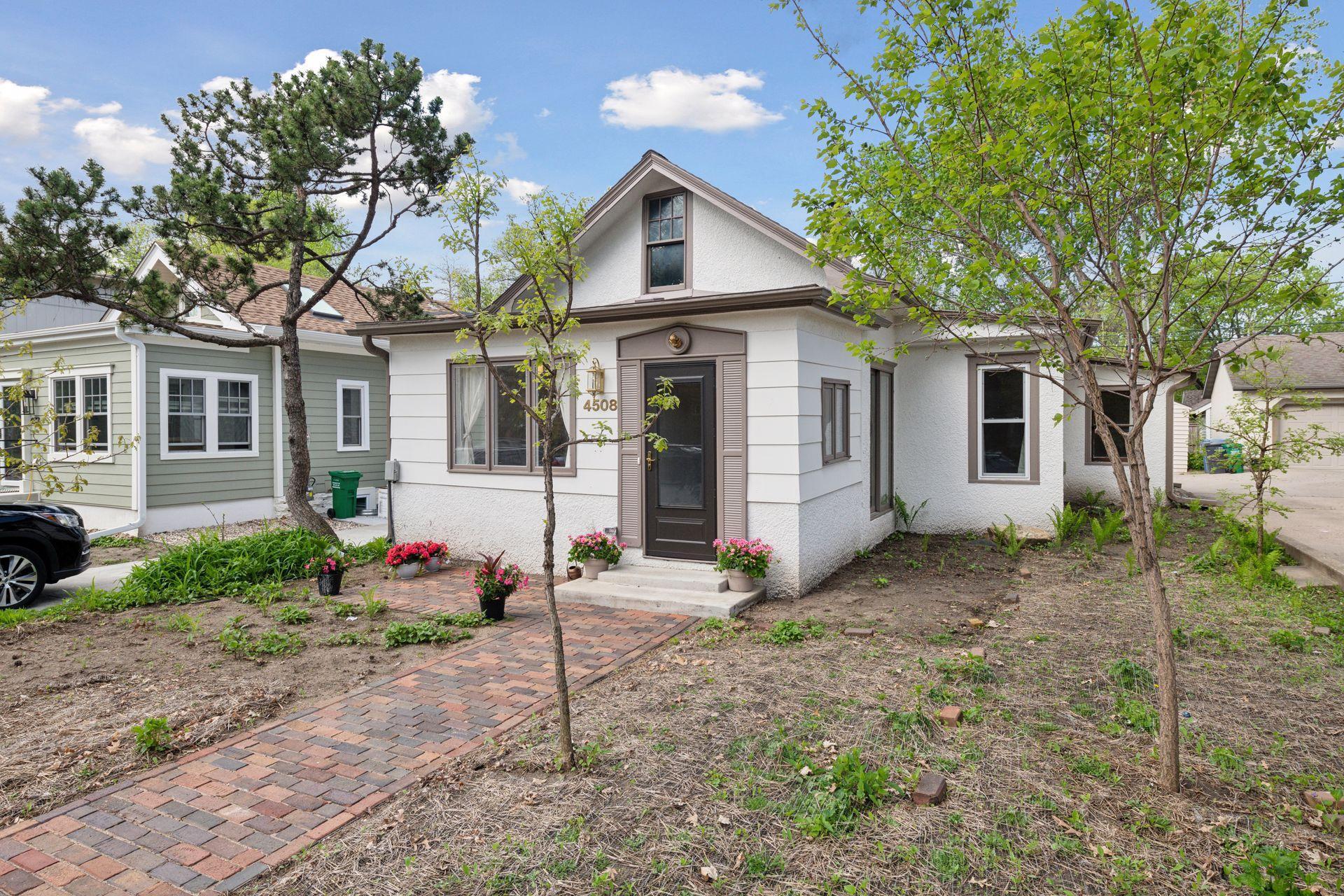 4508 Vincent Avenue S