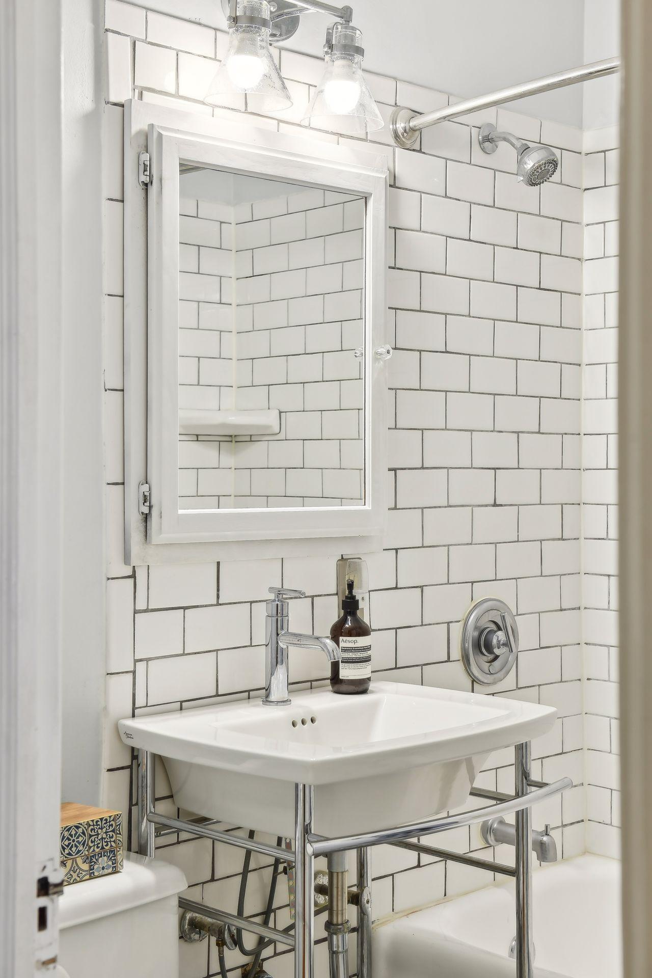 4032 Xenwood Avenue S