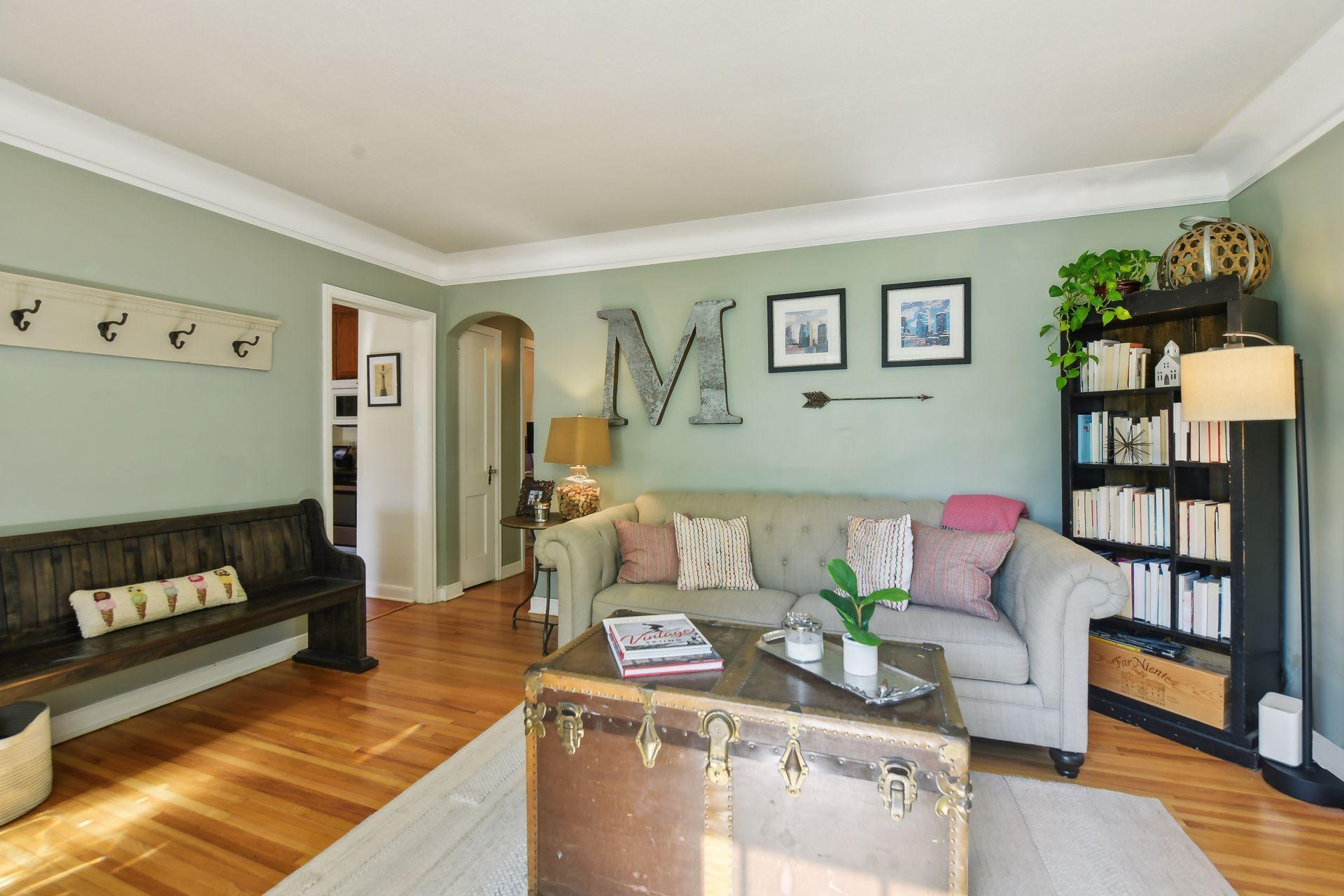 4032 Xenwood Avenue S