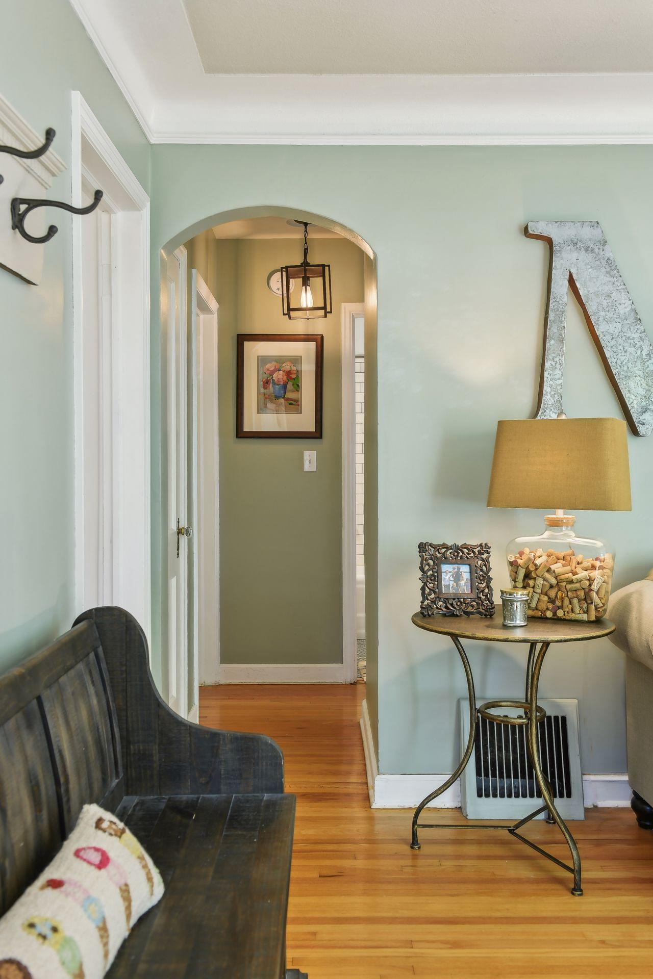 4032 Xenwood Avenue S