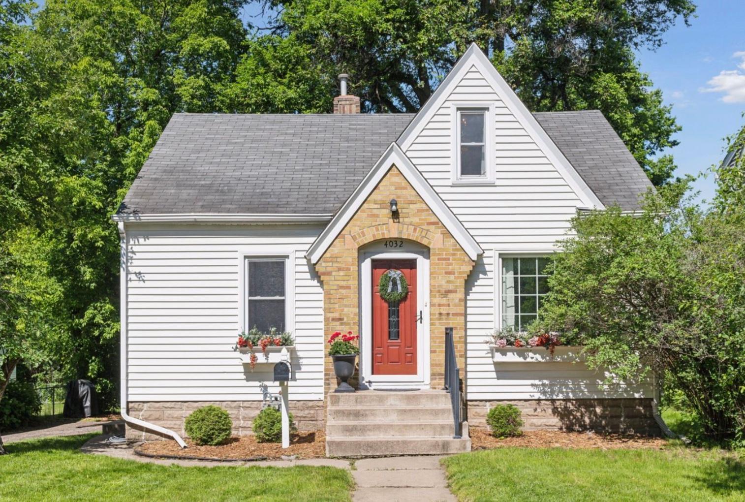 4032 Xenwood Avenue S