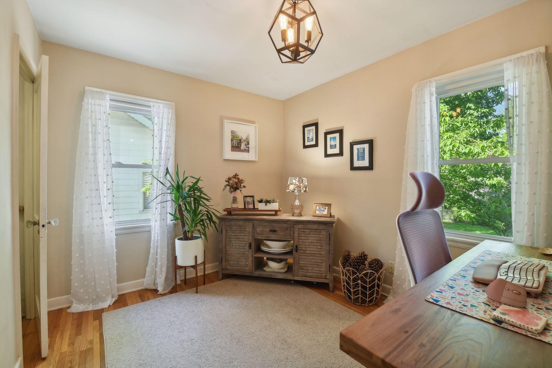 4032 Xenwood Avenue S