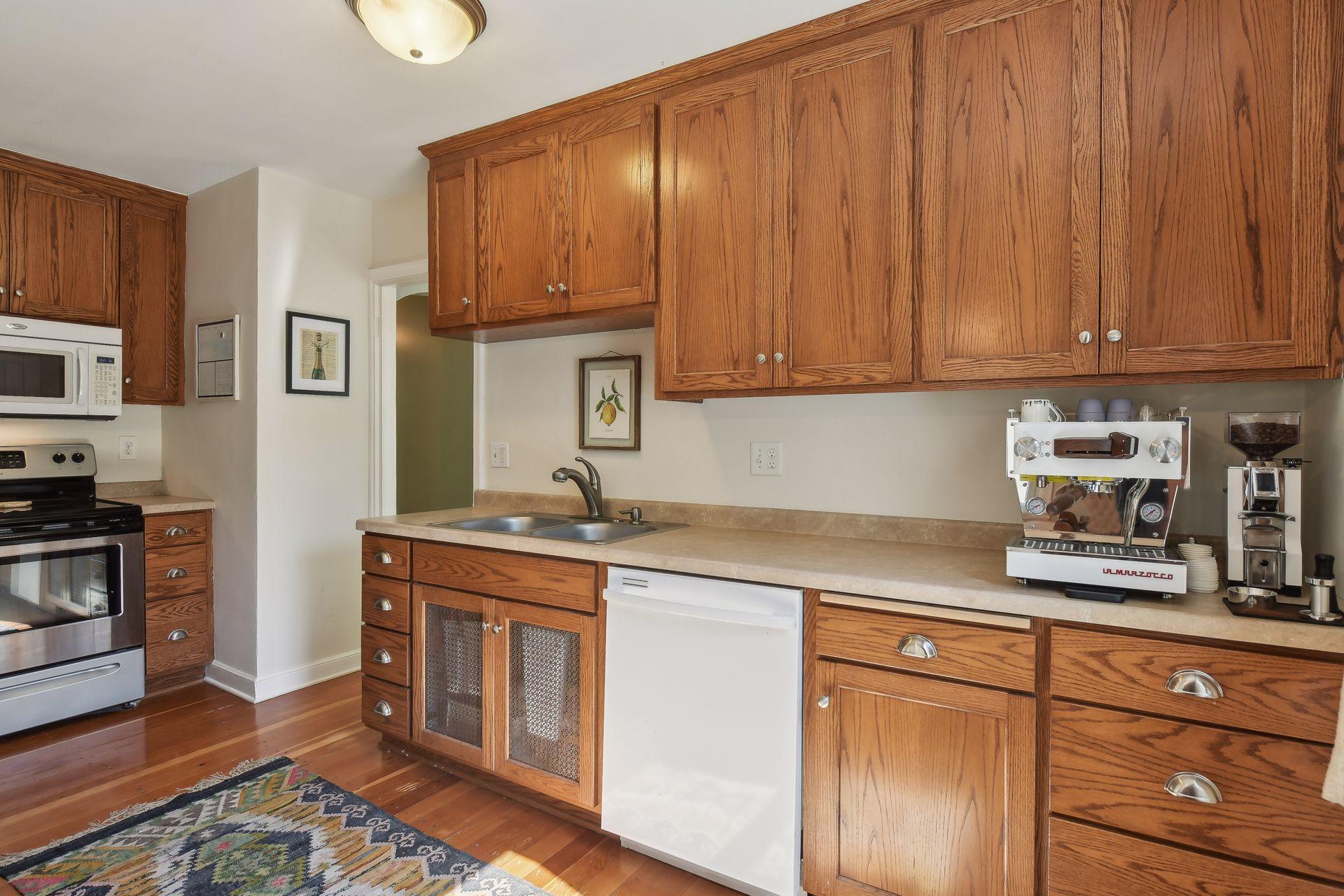 4032 Xenwood Avenue S