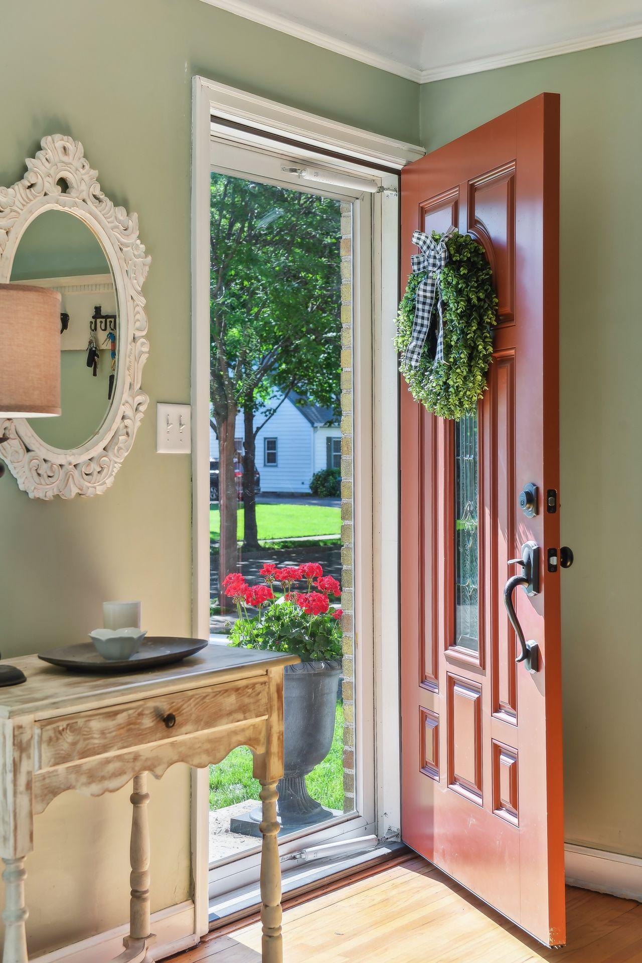 4032 Xenwood Avenue S