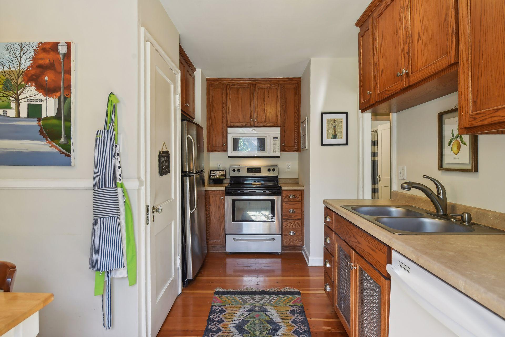 4032 Xenwood Avenue S