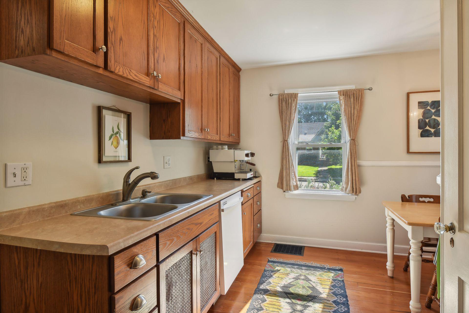 4032 Xenwood Avenue S