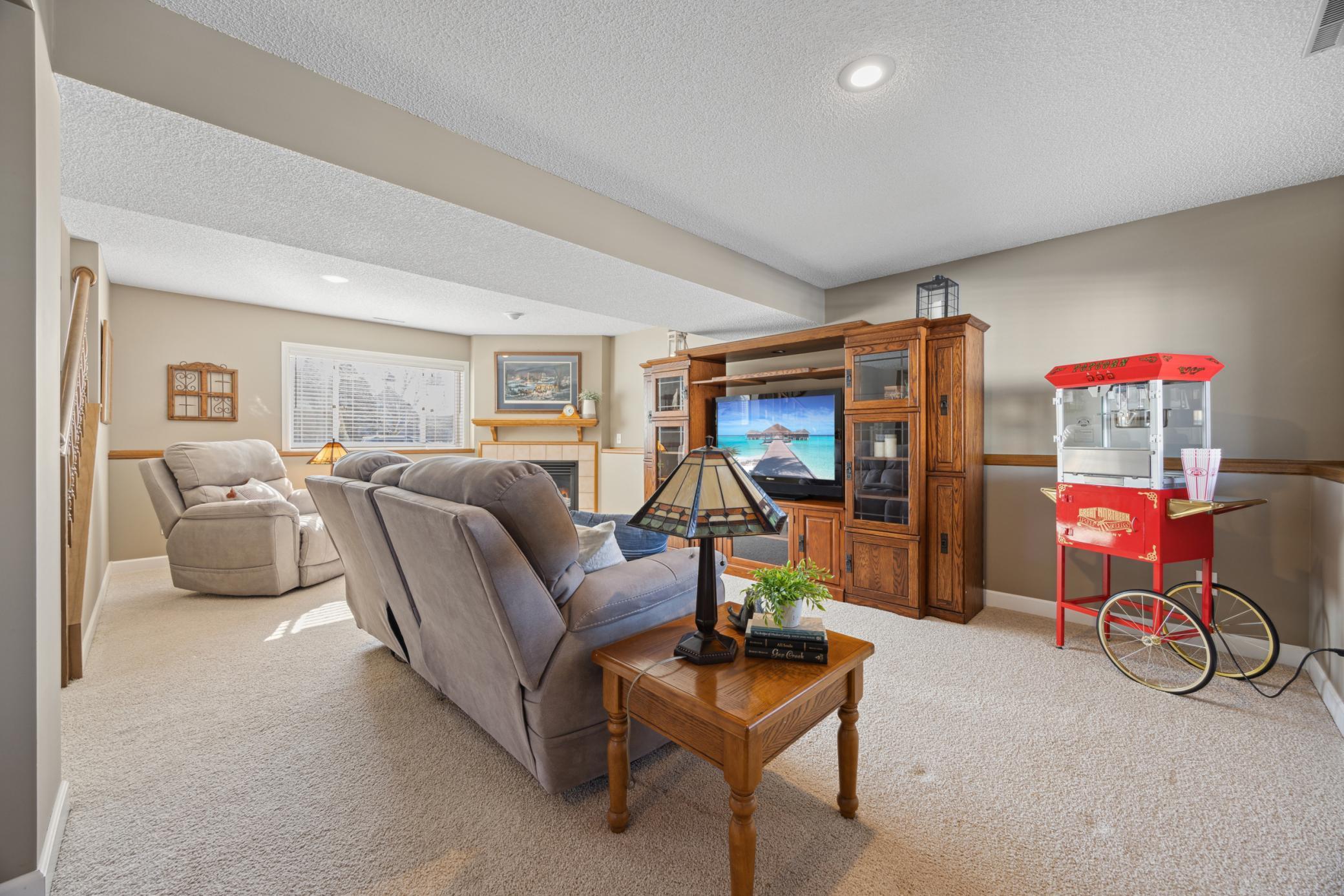 7095 Upper 157th Street W