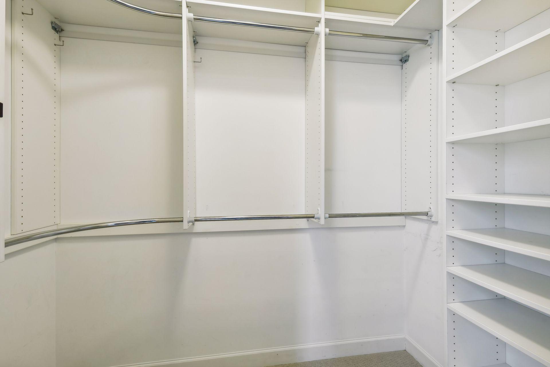 3974 Wooddale Avenue S Unit: 102