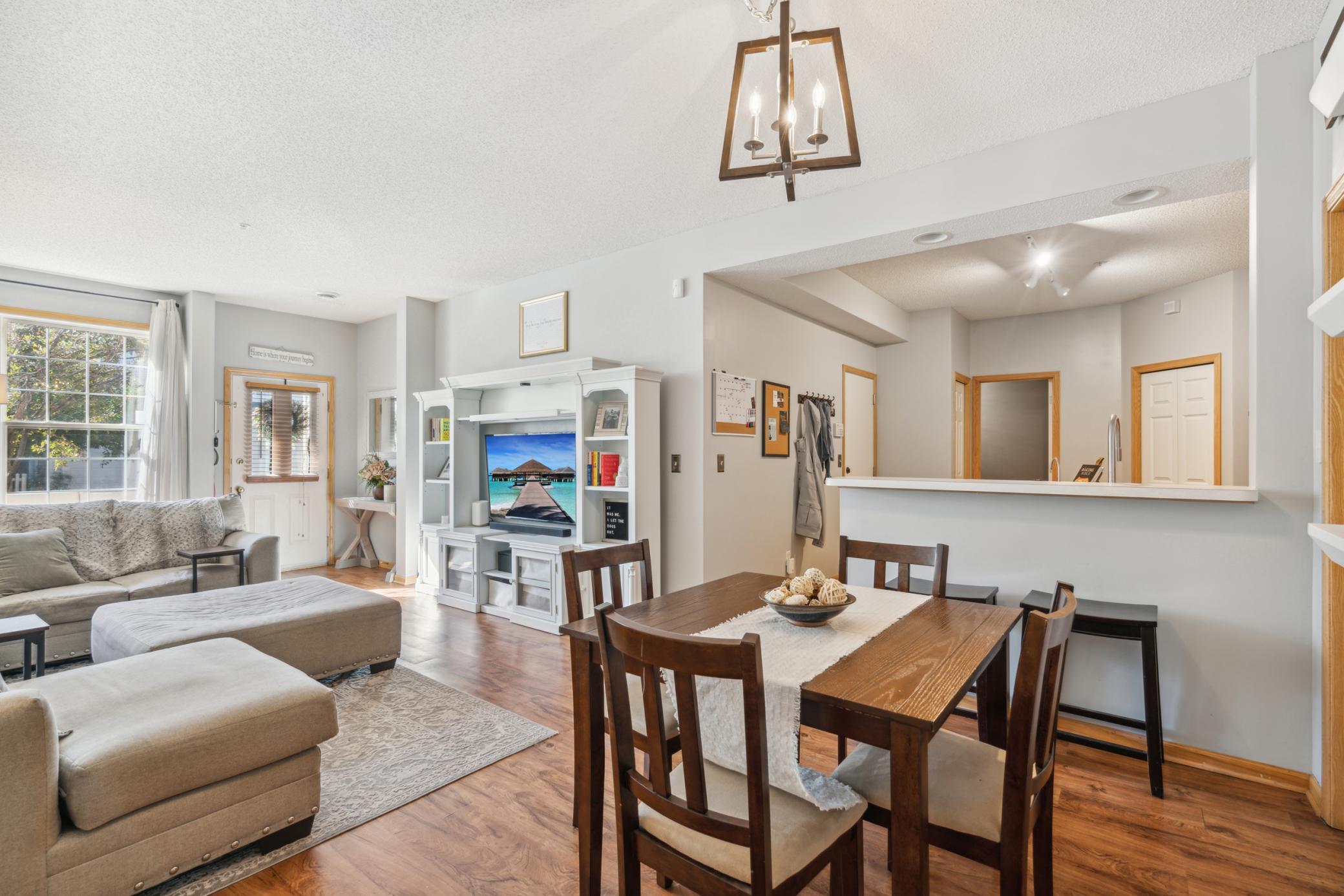 13730 54th Avenue N Unit: 202