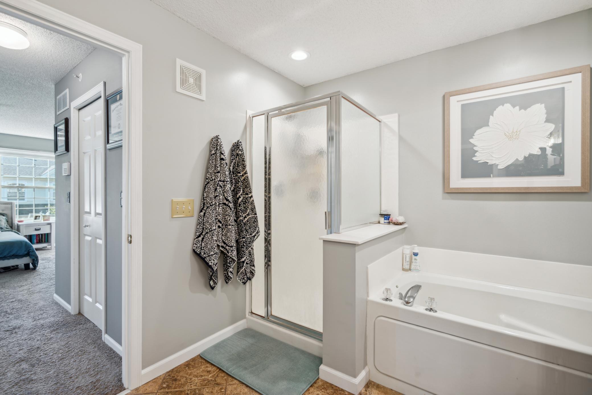 13730 54th Avenue N Unit: 202