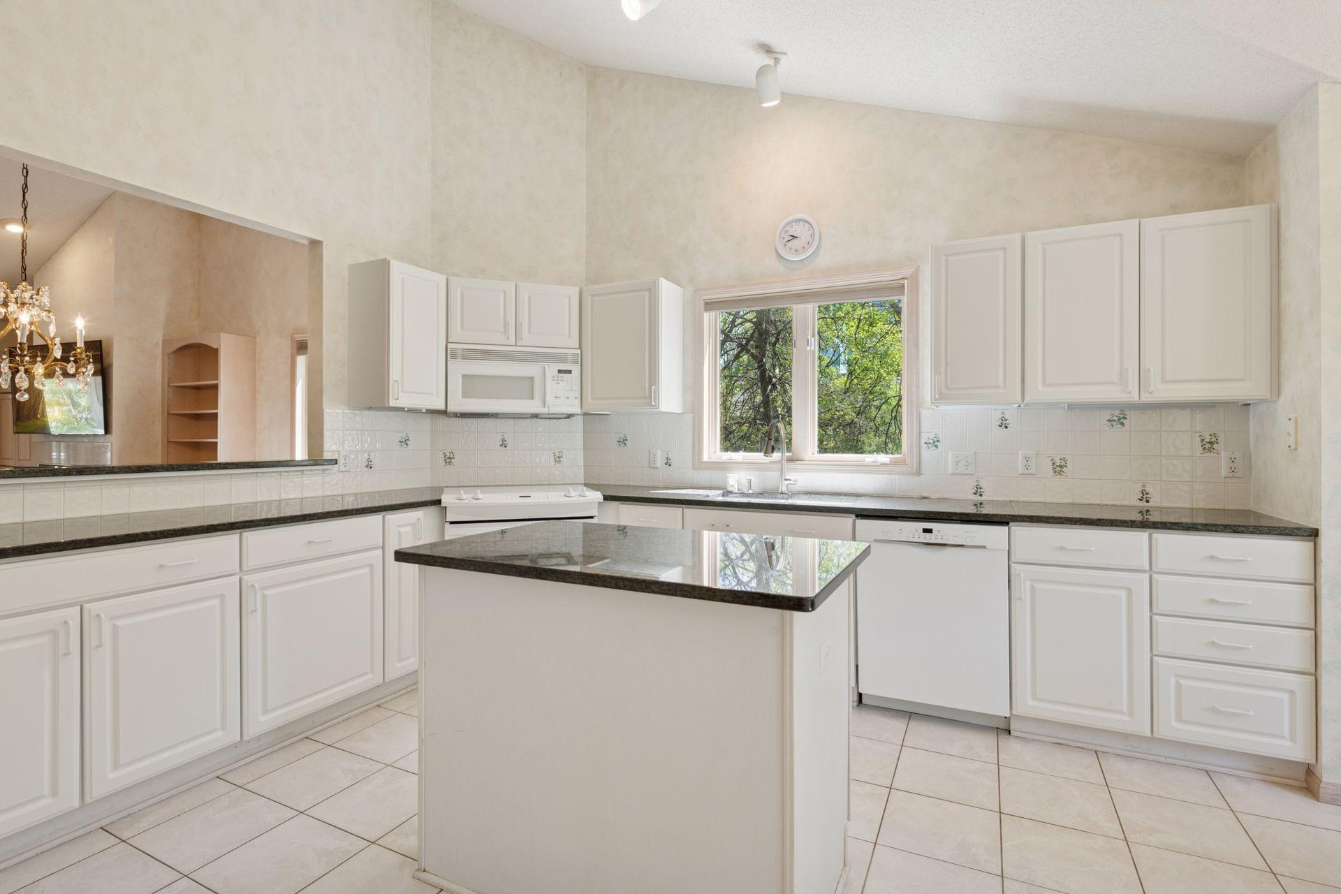 8215 Creekside Circle