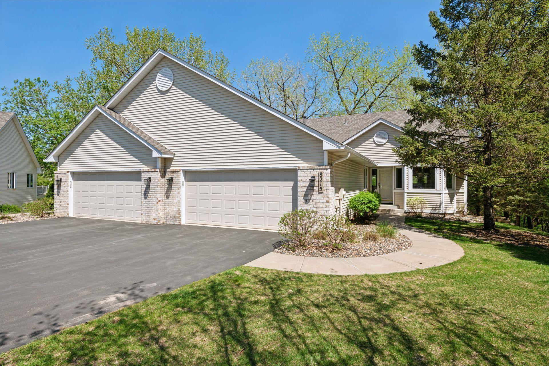 8215 Creekside Circle