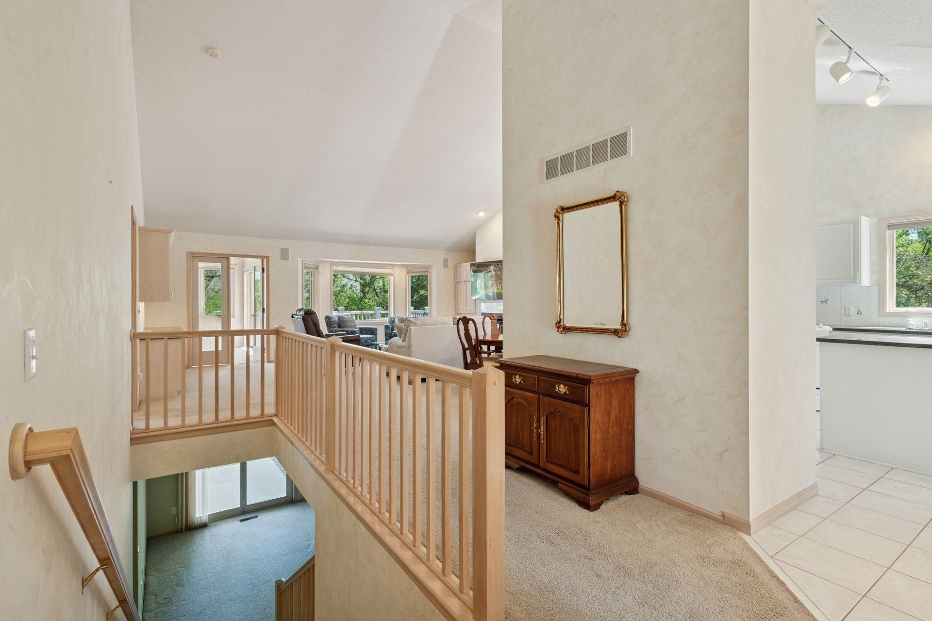 8215 Creekside Circle