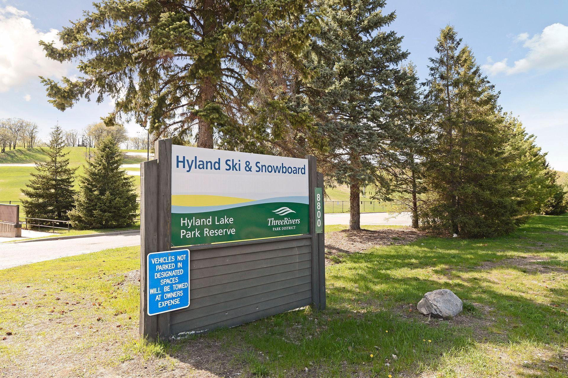 8215 Creekside Circle