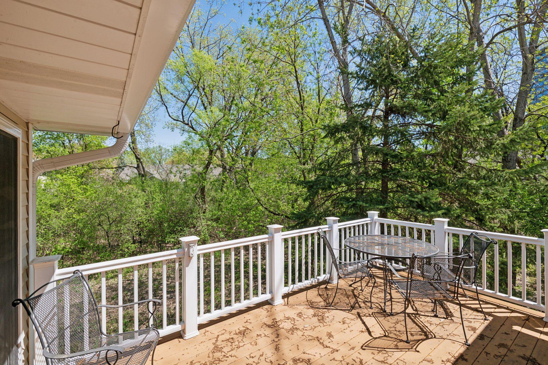 8215 Creekside Circle
