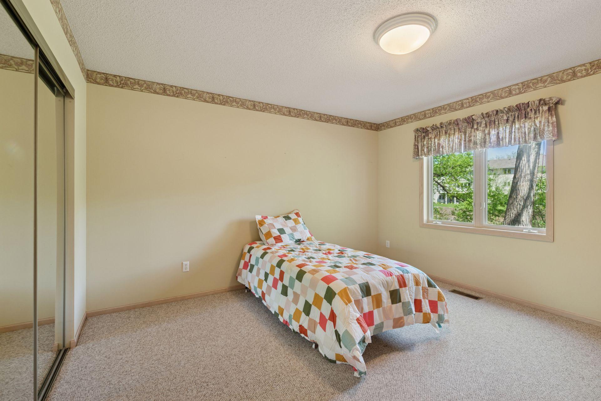 8215 Creekside Circle