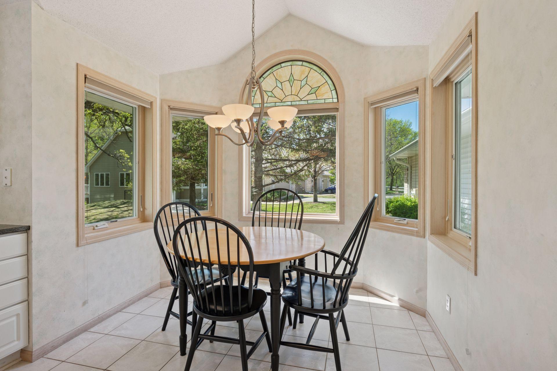 8215 Creekside Circle