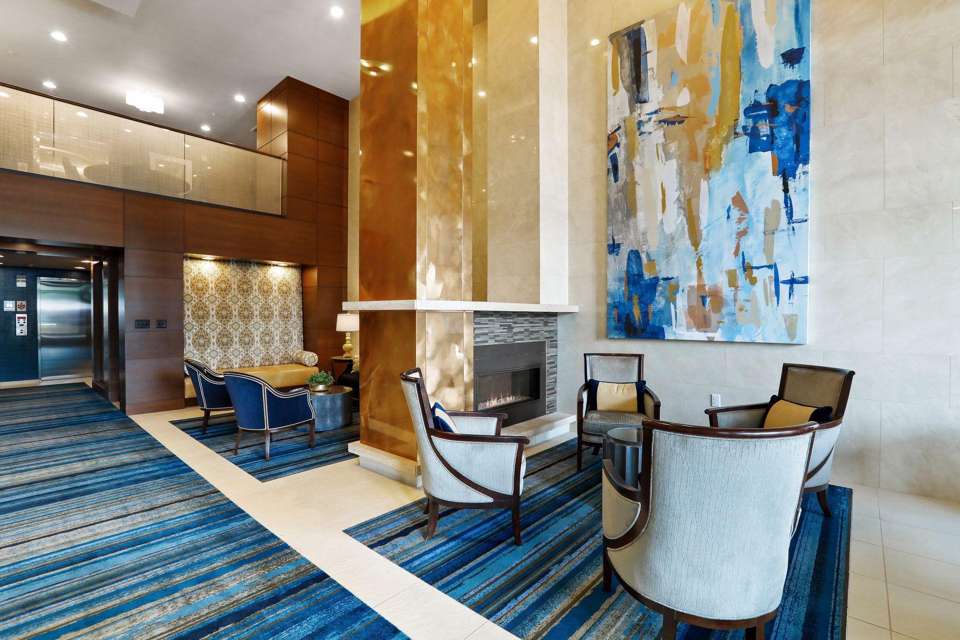 875 Lake Street N Unit: 404