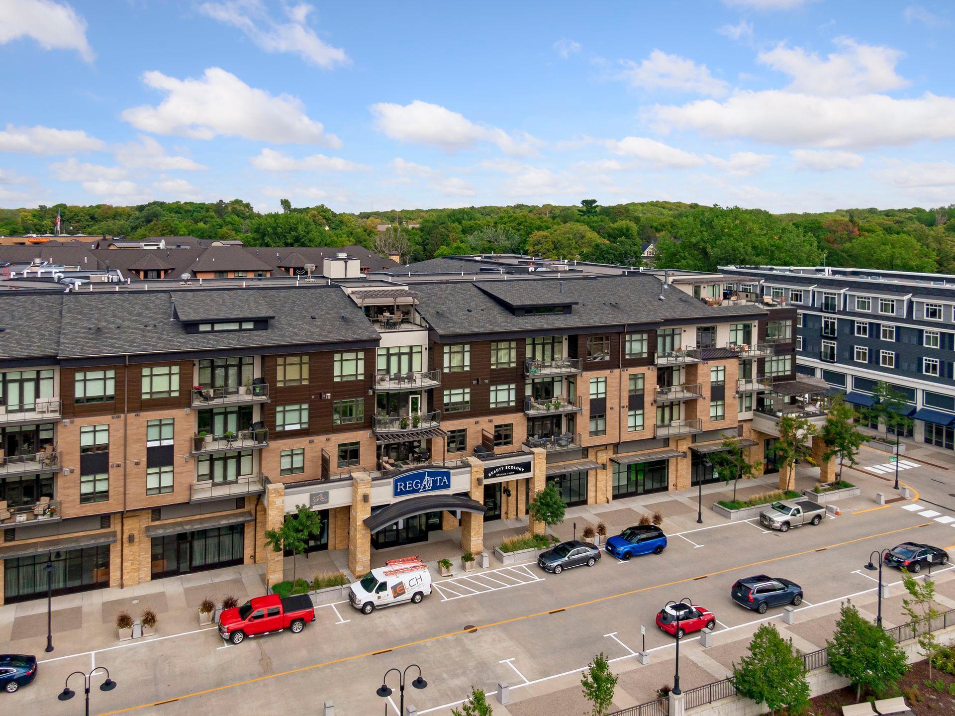 875 Lake Street N Unit: 404