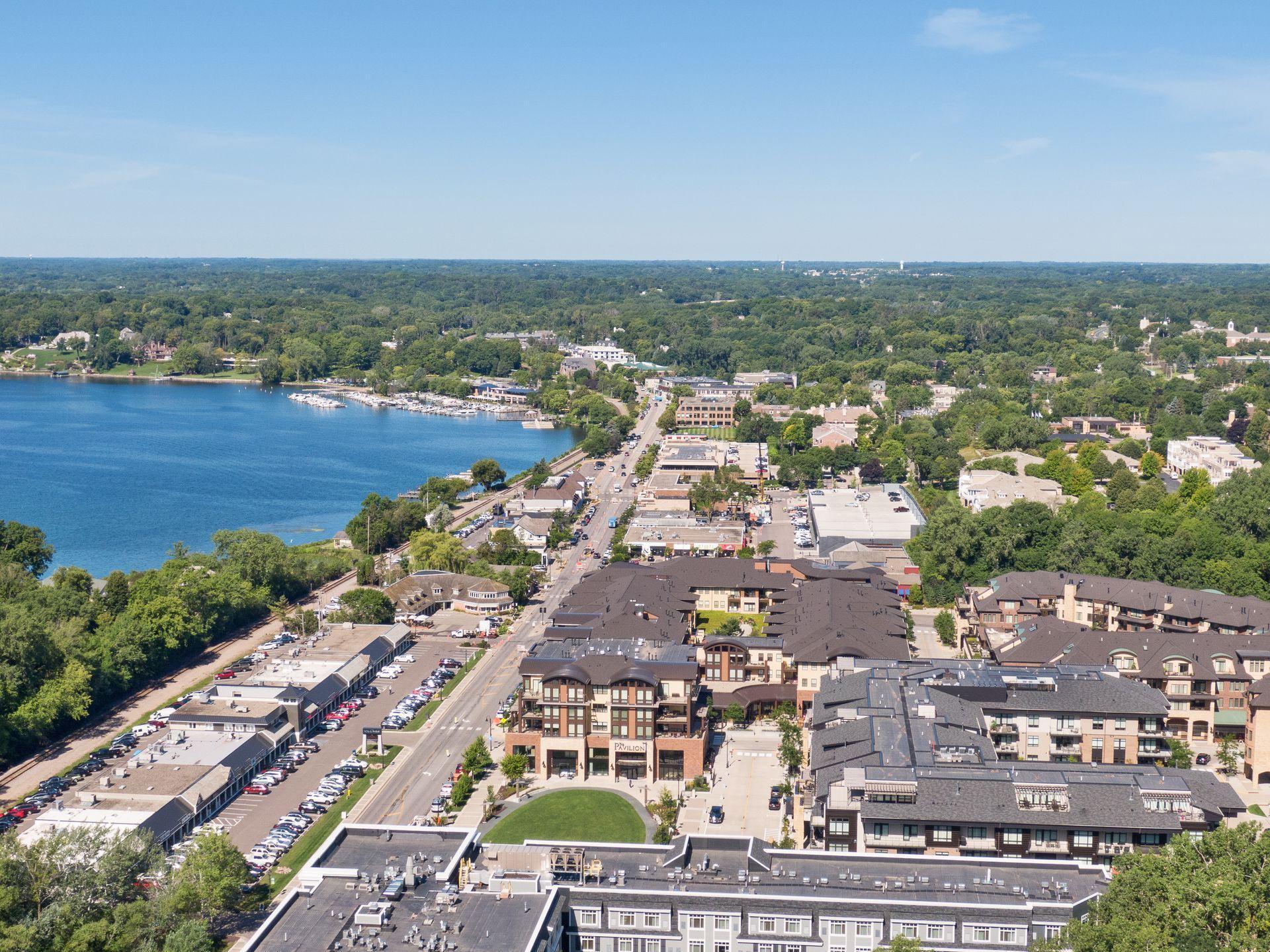 875 Lake Street N Unit: 404