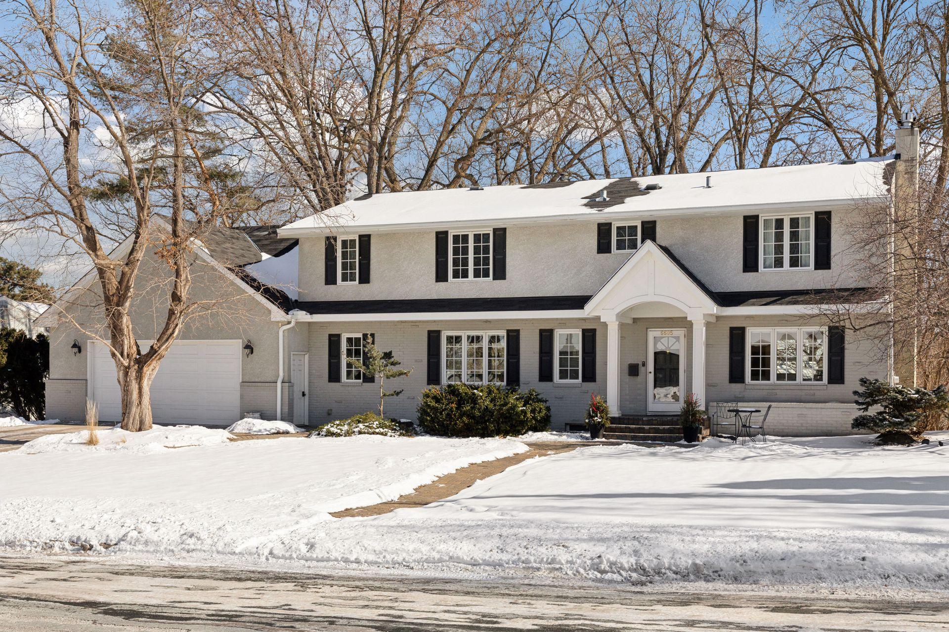 6605 Southcrest Drive