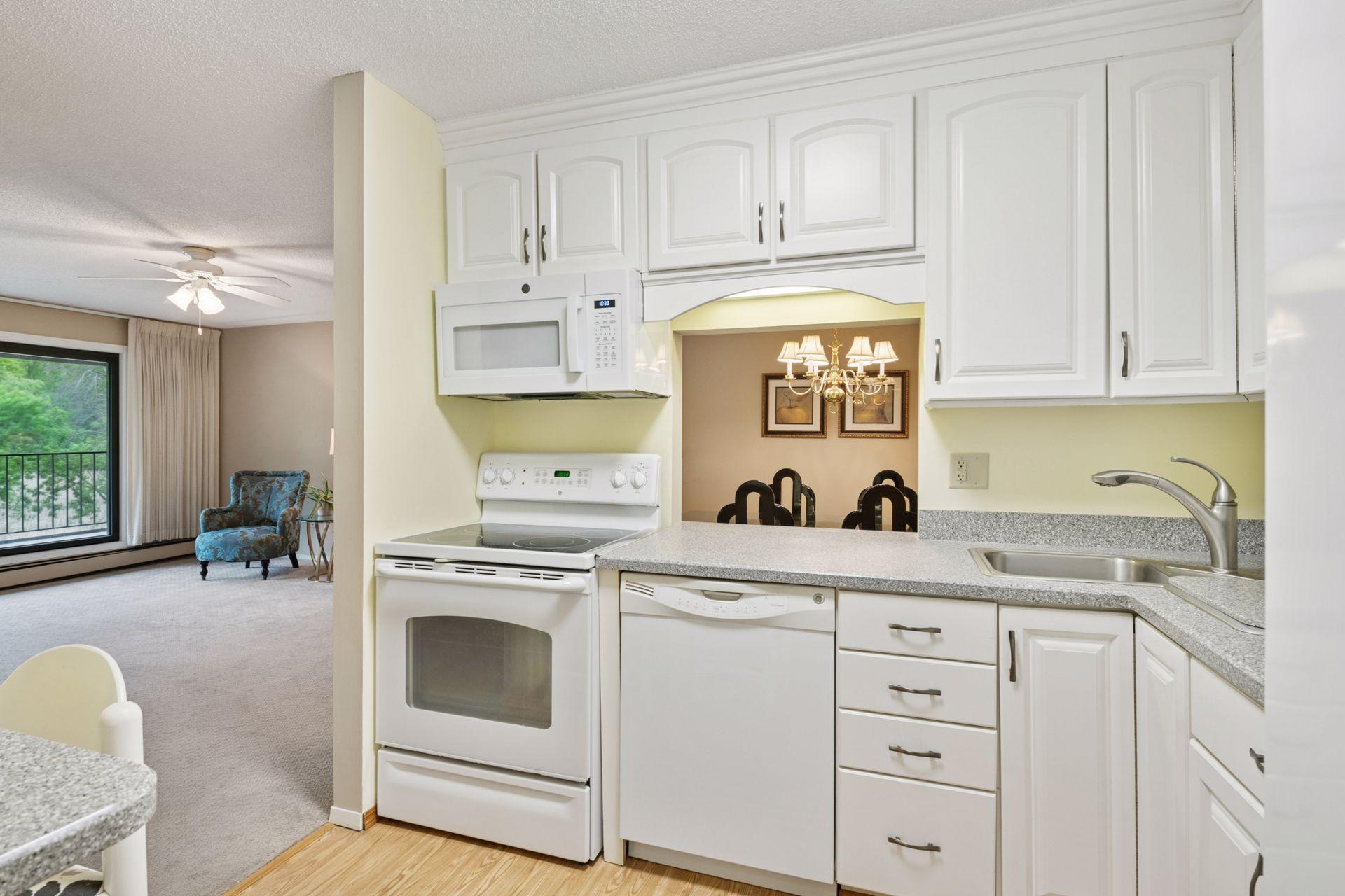 7520 Cahill Road Unit: 121A