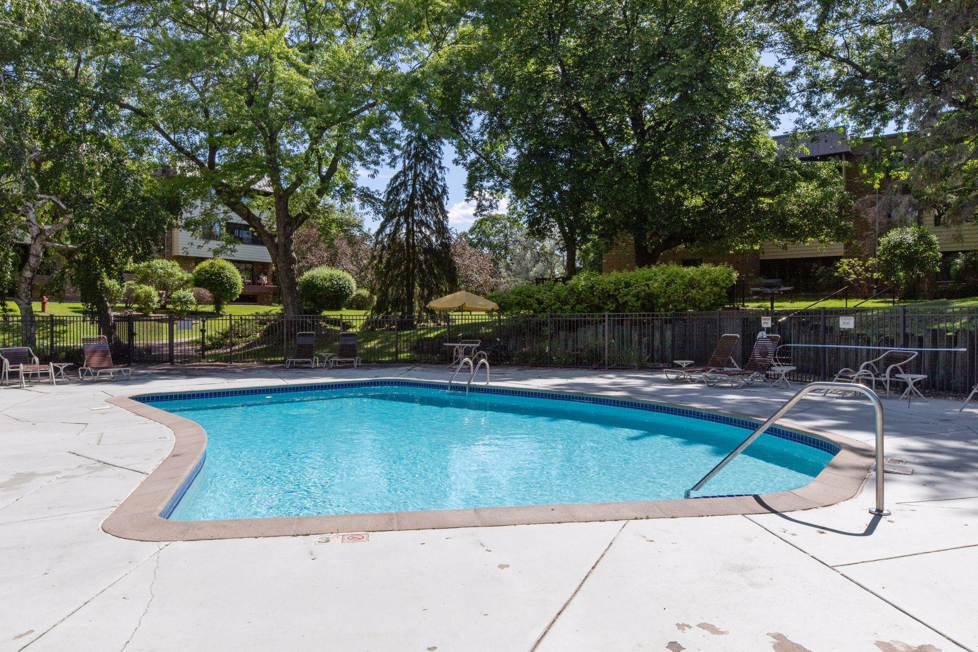 7520 Cahill Road Unit: 121A